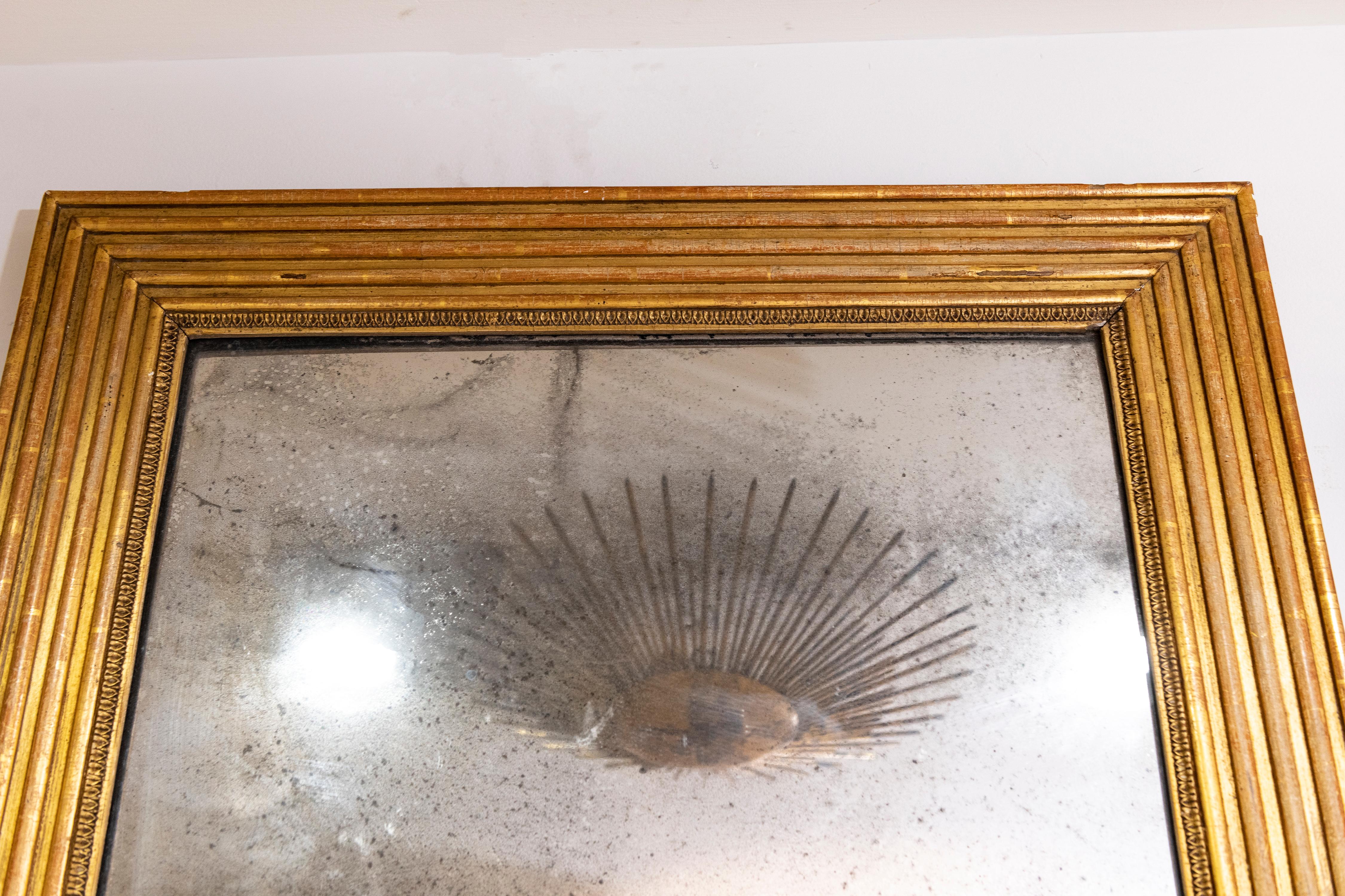 18th Century Baguette Gilded Directoire Mirror with Acanthus Leaf Detail In Good Condition For Sale In Washington, DC