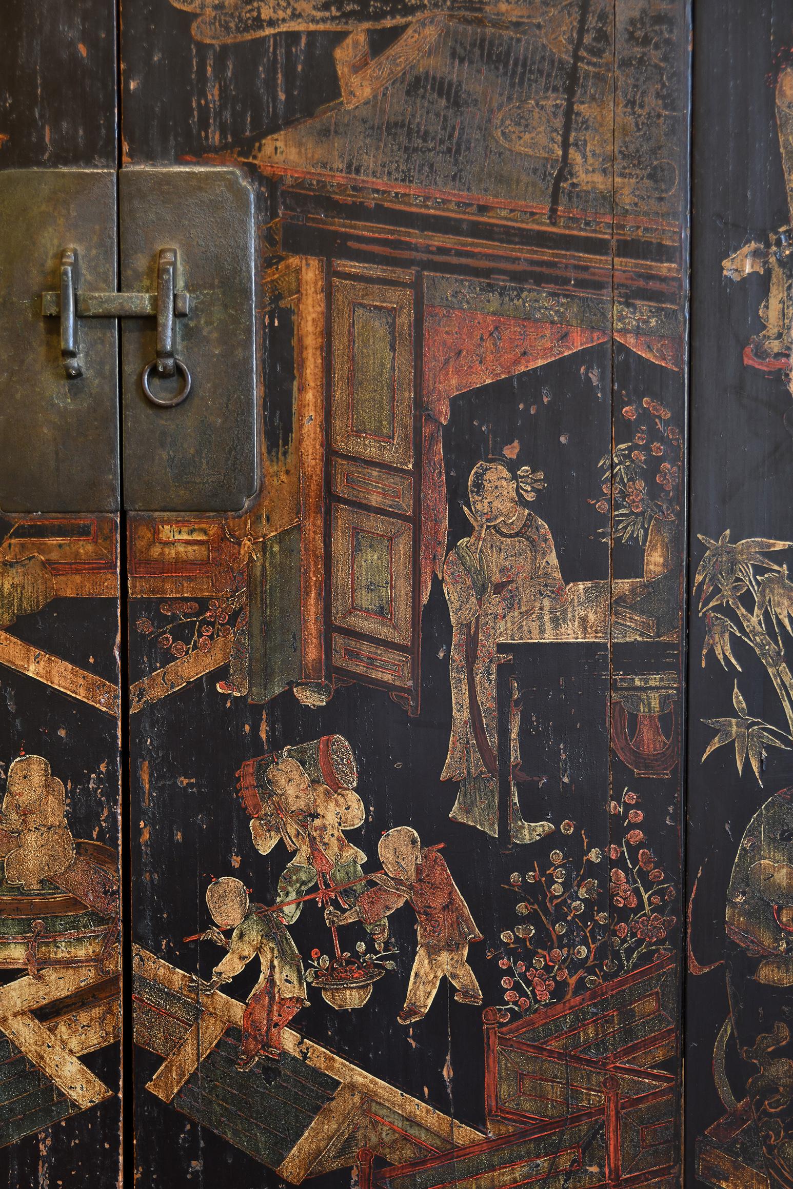 18th Century Black Lacquer Chinese Cabinet 2