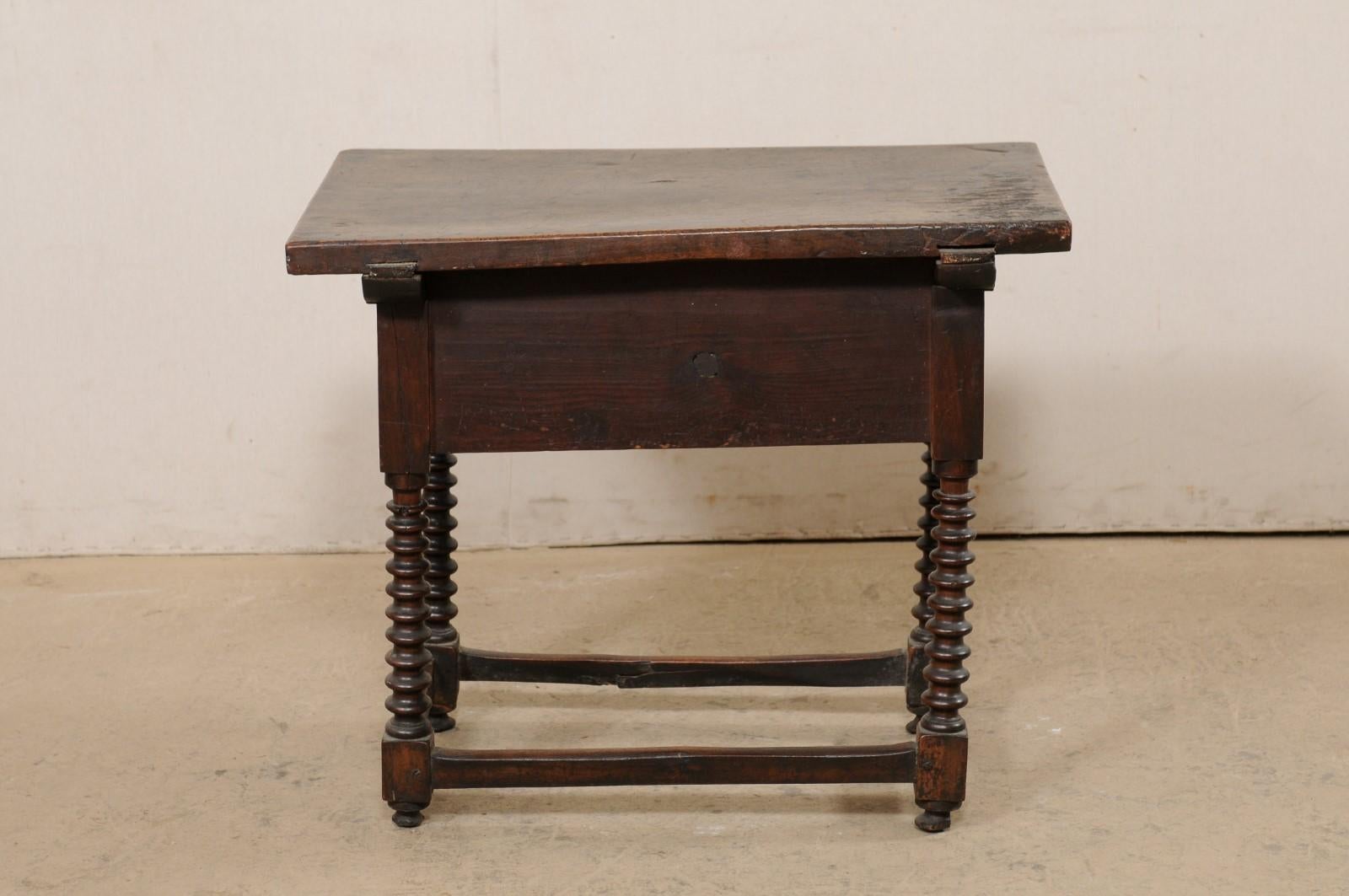 18th Century Carved-Walnut Occasional Table with Single Drawer from Italy 1