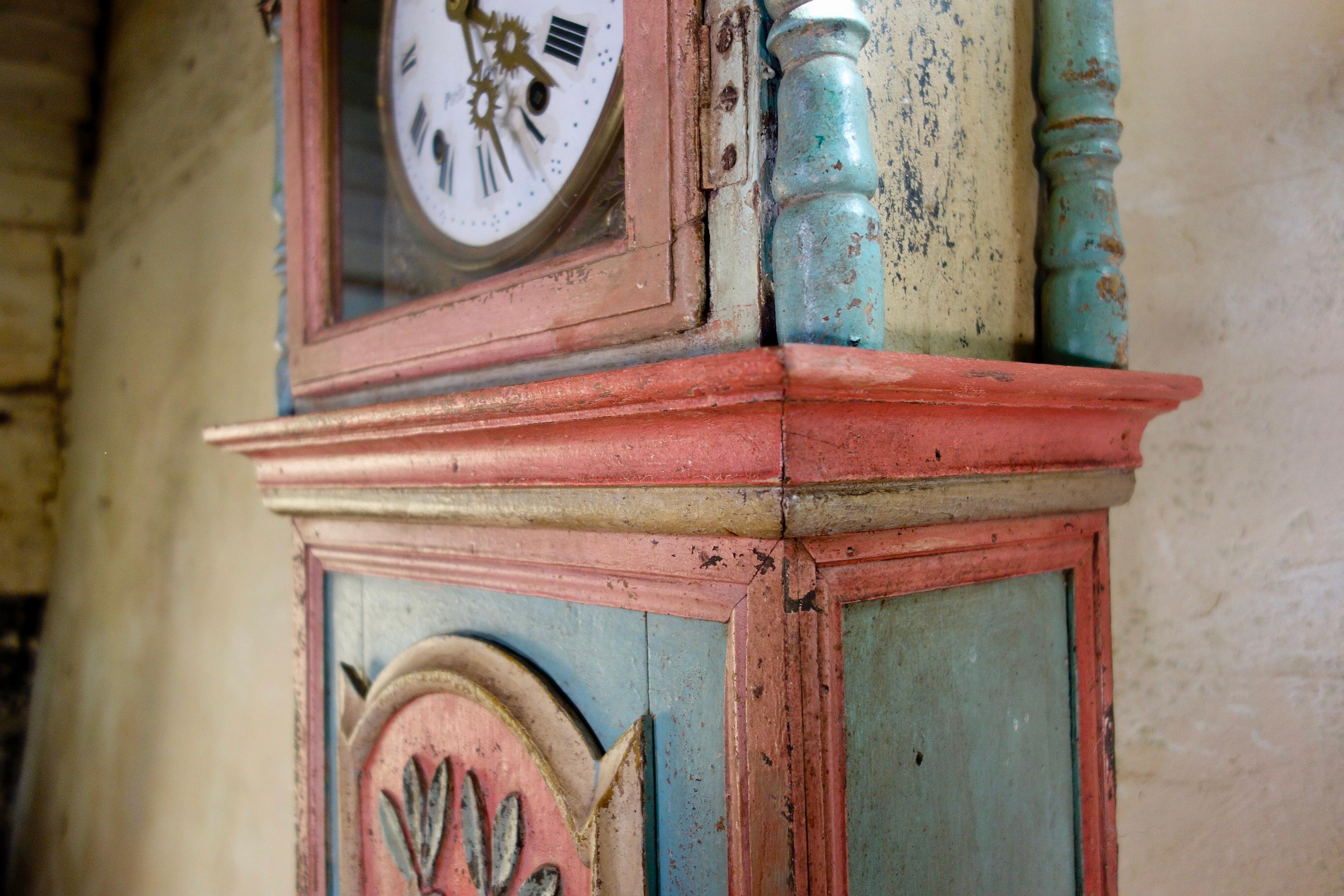 An 18th Century Chestnut Colourful Original Painted Portuguese Longcase Clock  For Sale 5