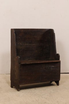 18th Century Cute Little Butler's Hall Bench with Storage from Italy