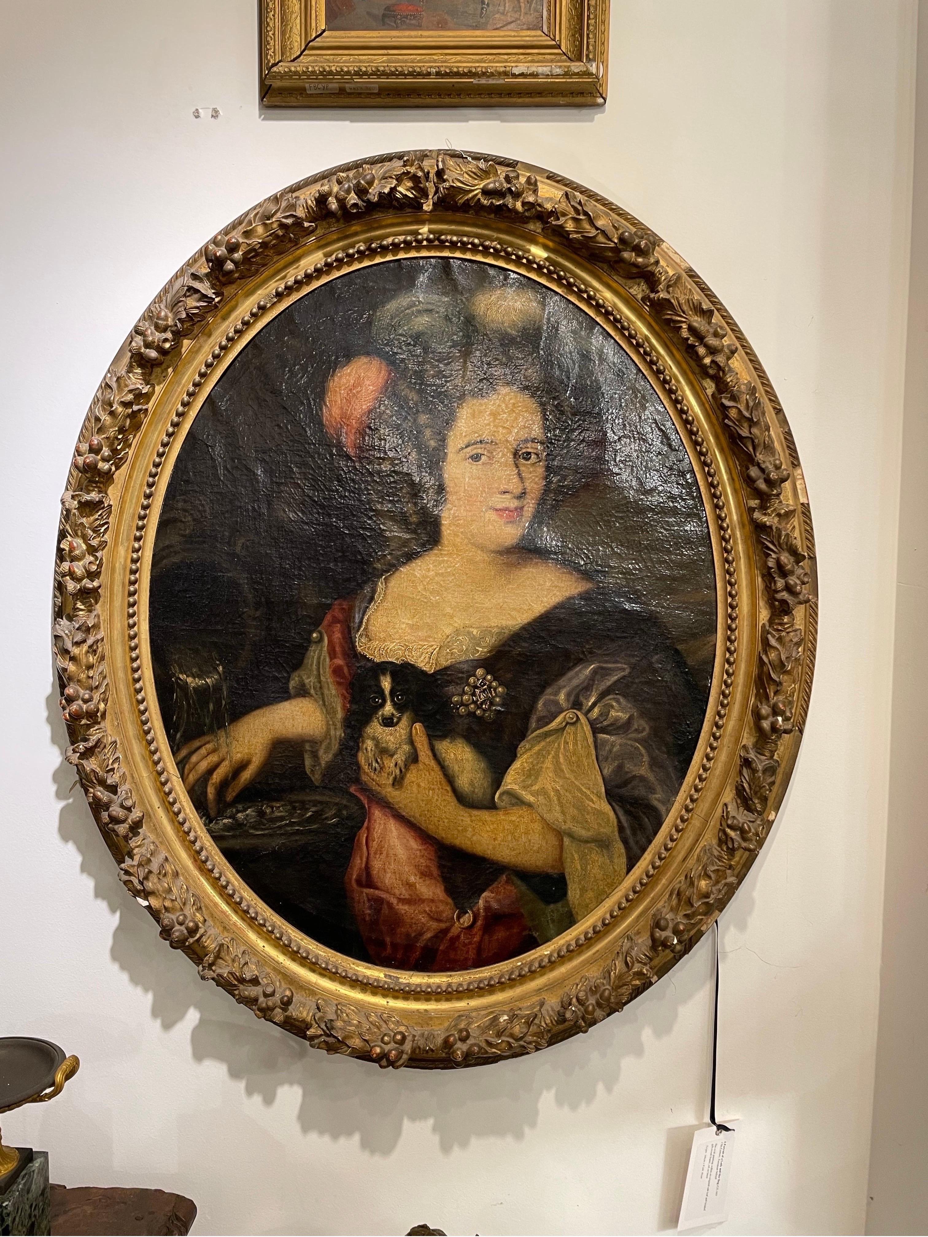 Ritratto di una signora e del suo cane, 18° secolo, Scuola europea

Il dipinto ovale è racchiuso nella cornice originale in legno dorato con foglie di Oak e perline, olio su tela.

Altezza: 101 cm Larghezza: 85 cm Profondità: 8 cm.

Provenienza: