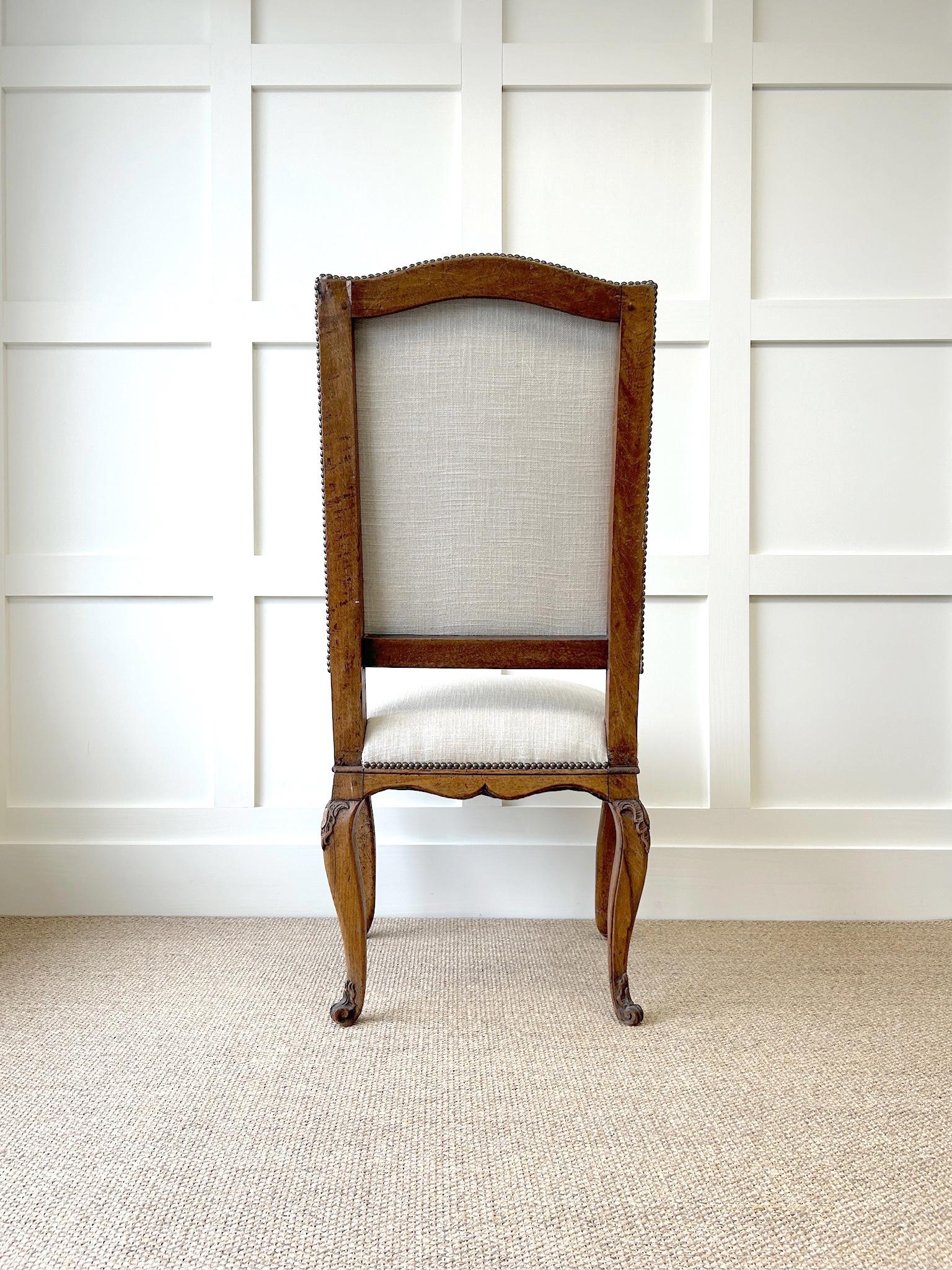 An 18th Century French Side Chair Newly Upholstered in Linen For Sale 6