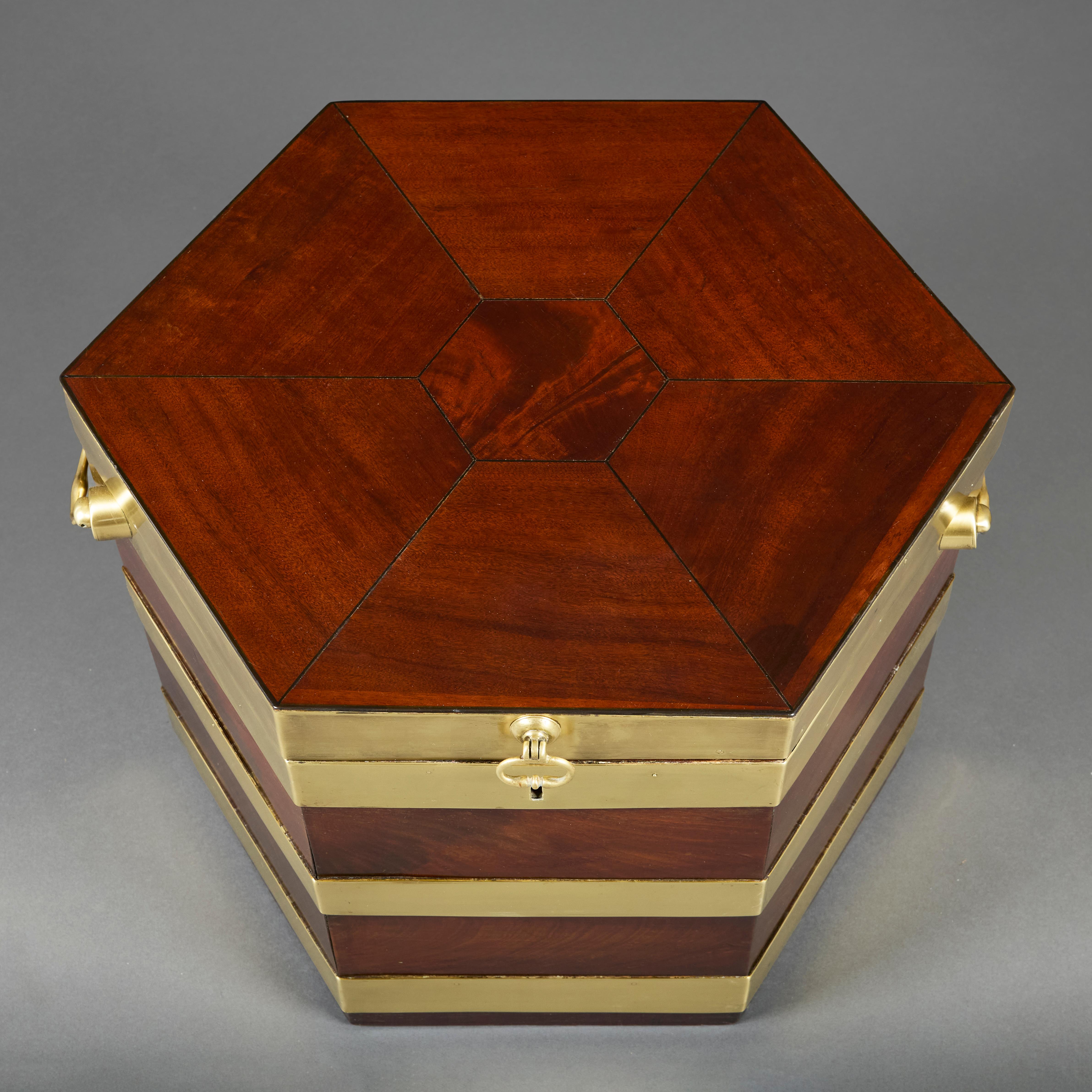 An 18th Century George III Brass Bound Mahogany Cellarette on Stand For Sale 2