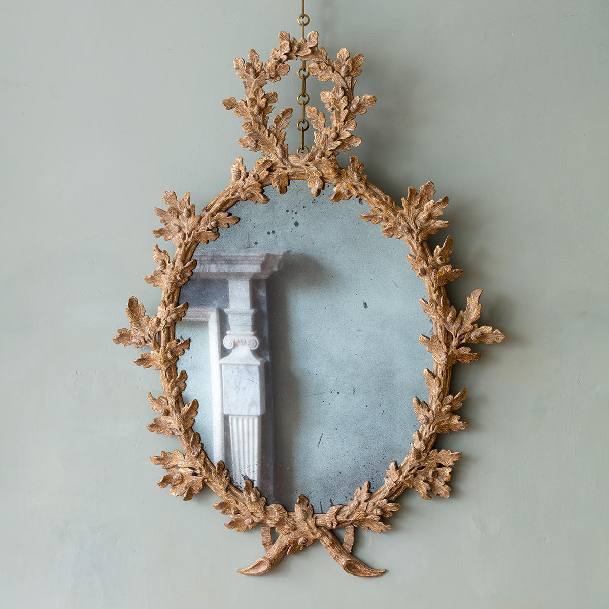 Miroir à feuilles d'Oak en bois doré du 18e siècle, c.1765 Bon état - En vente à London, GB