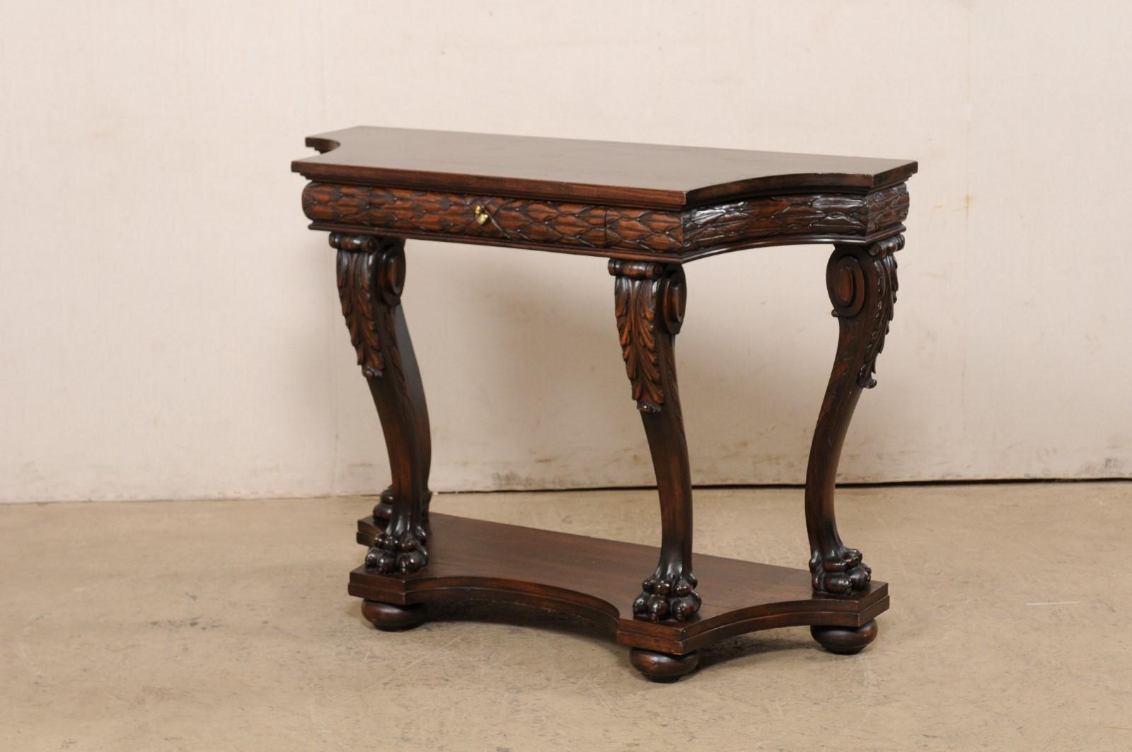 18th Century Italian Beautifully-Carved Walnut Wood Console Table For Sale 6