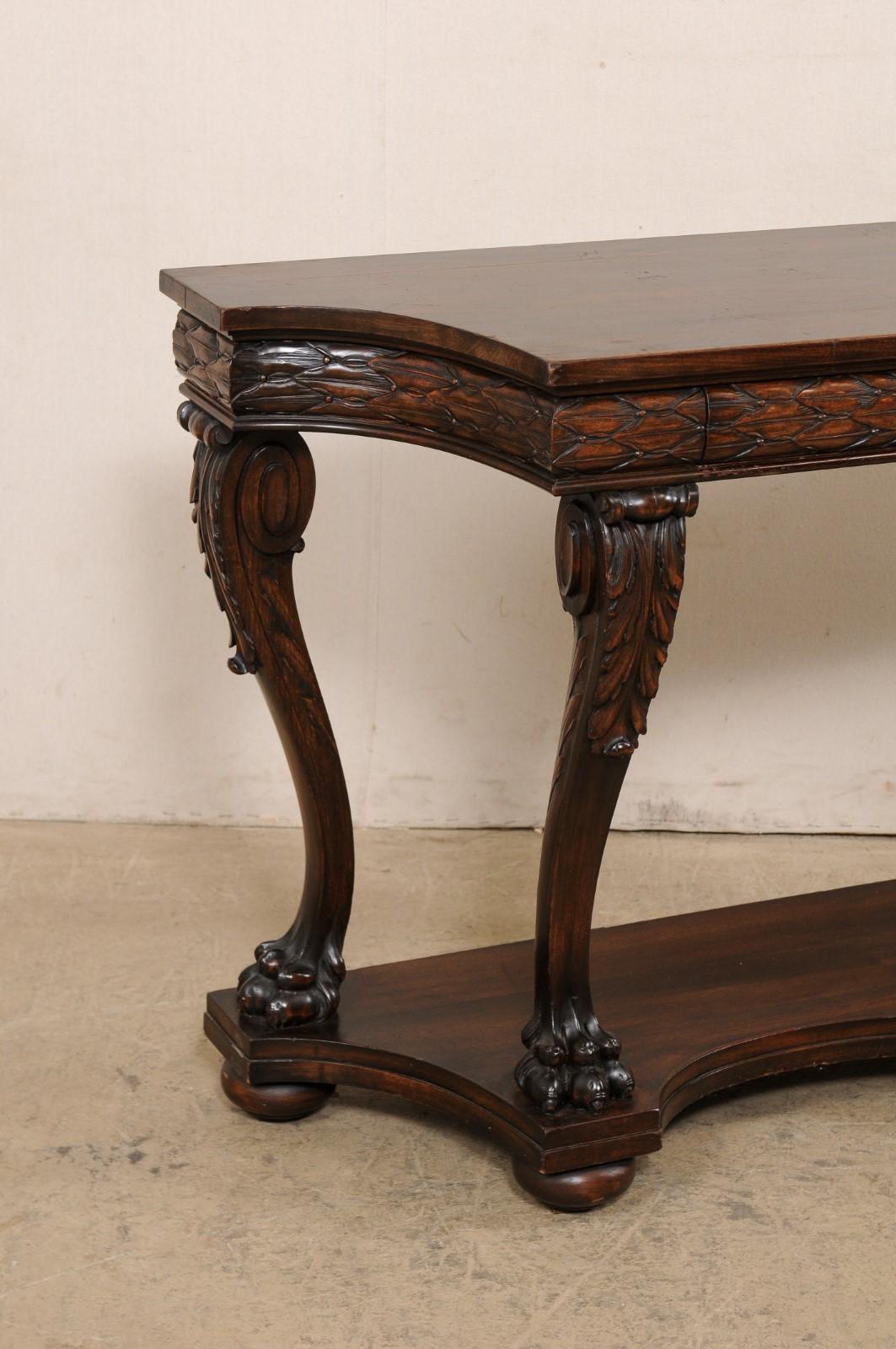 18th Century Italian Beautifully-Carved Walnut Wood Console Table In Good Condition For Sale In Atlanta, GA