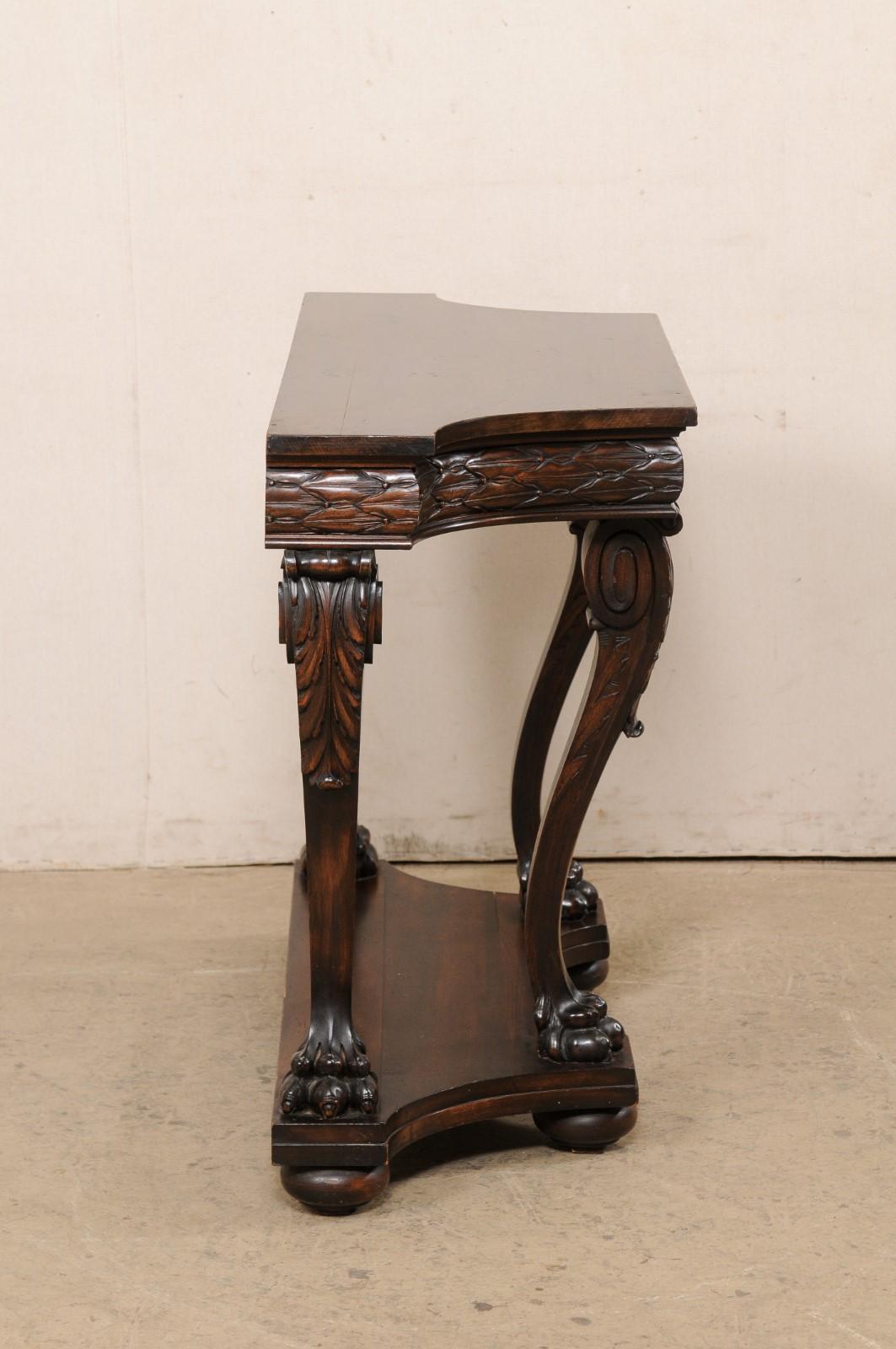 18th Century Italian Beautifully-Carved Walnut Wood Console Table For Sale 3