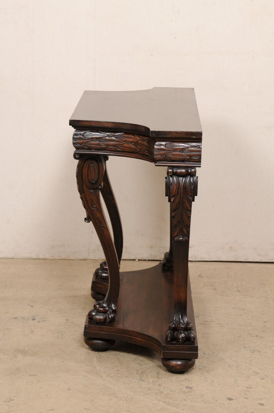18th Century Italian Beautifully-Carved Walnut Wood Console Table For Sale 5