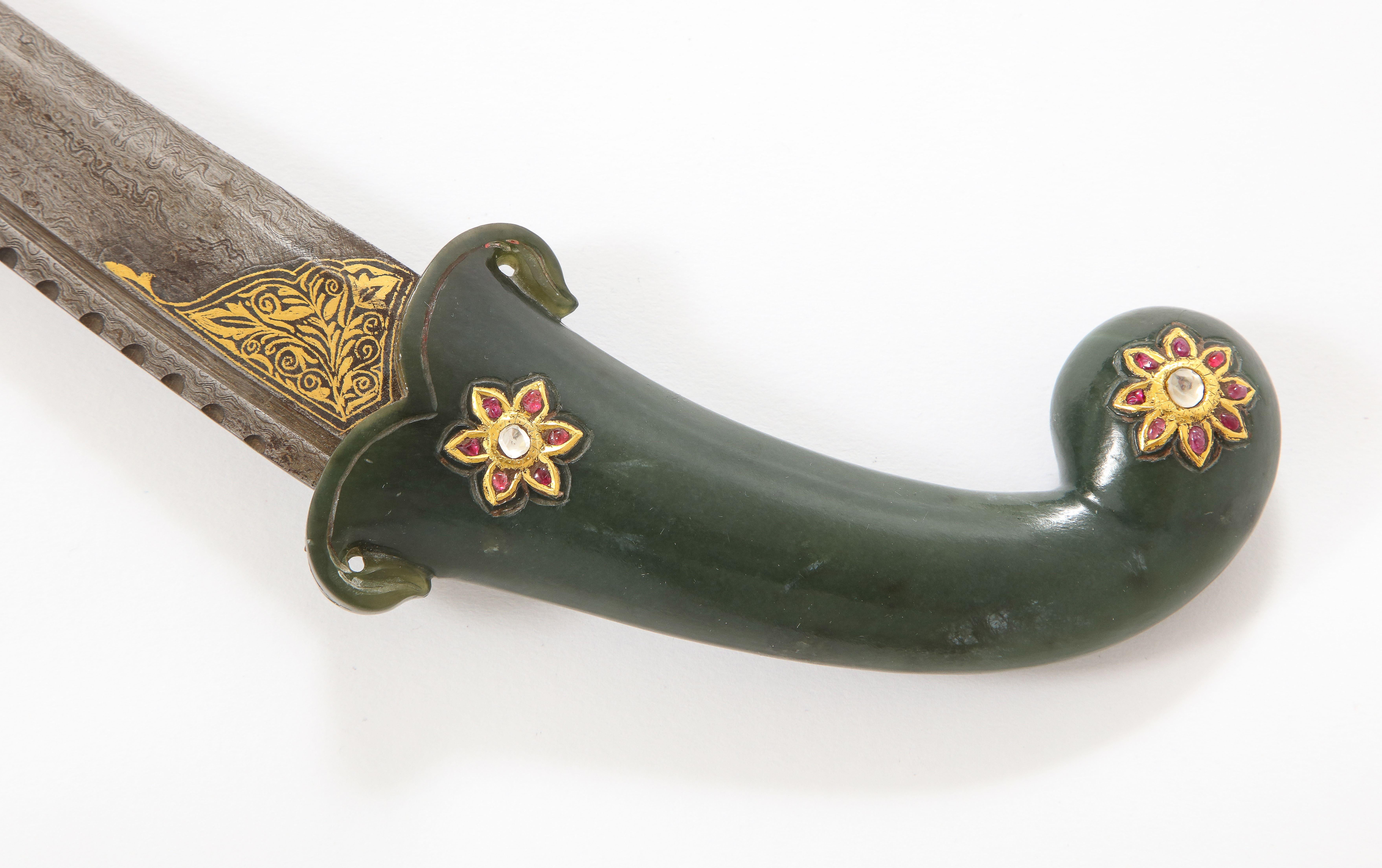 18th/19th Century Mughal Dynasty Gold and Gem Encrusted Jade Dagger In Good Condition For Sale In New York, NY