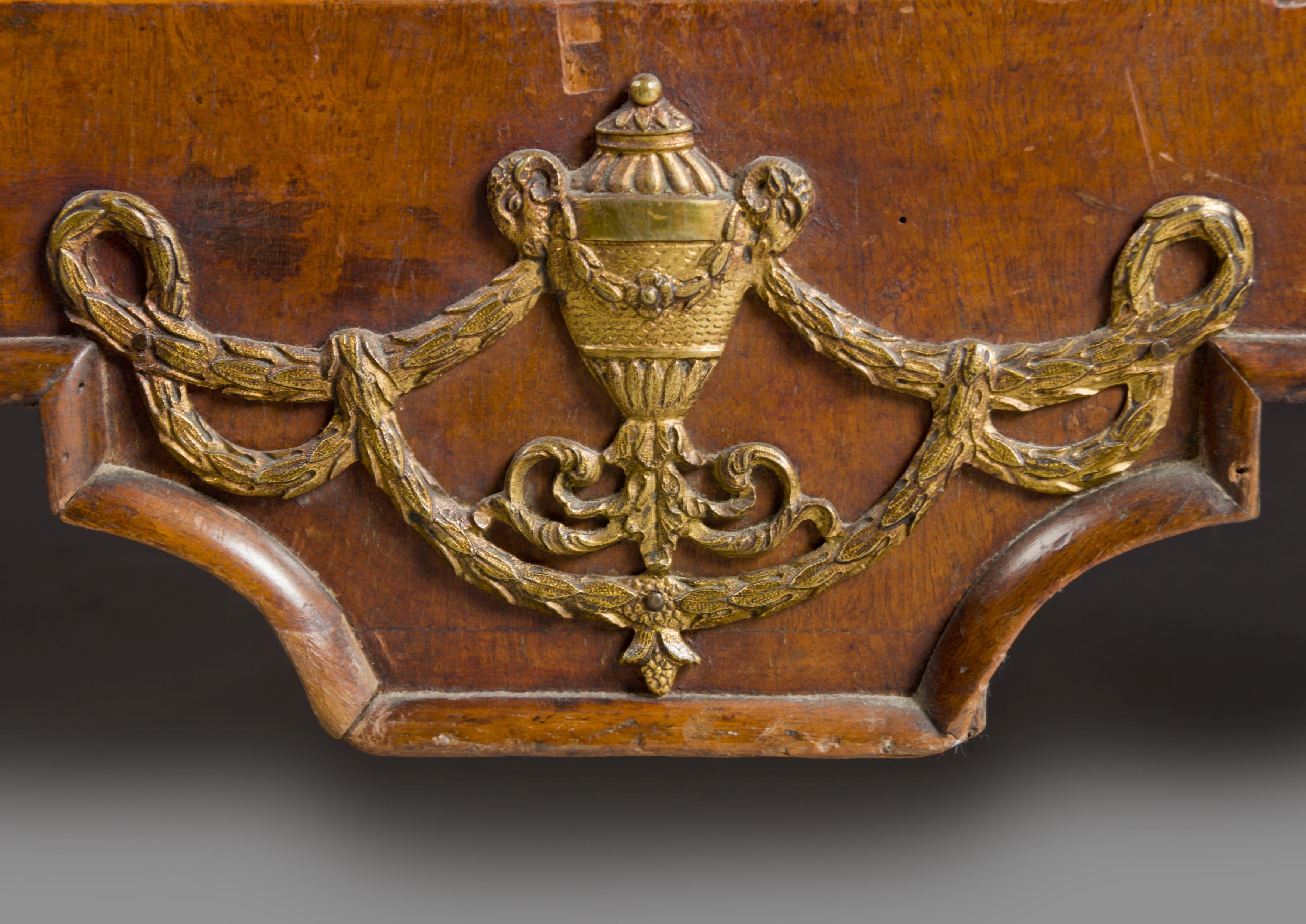 An 18th Century Neoclassical Mahogany Armoire With Marquetry Inlay, Circa 1770 For Sale 5