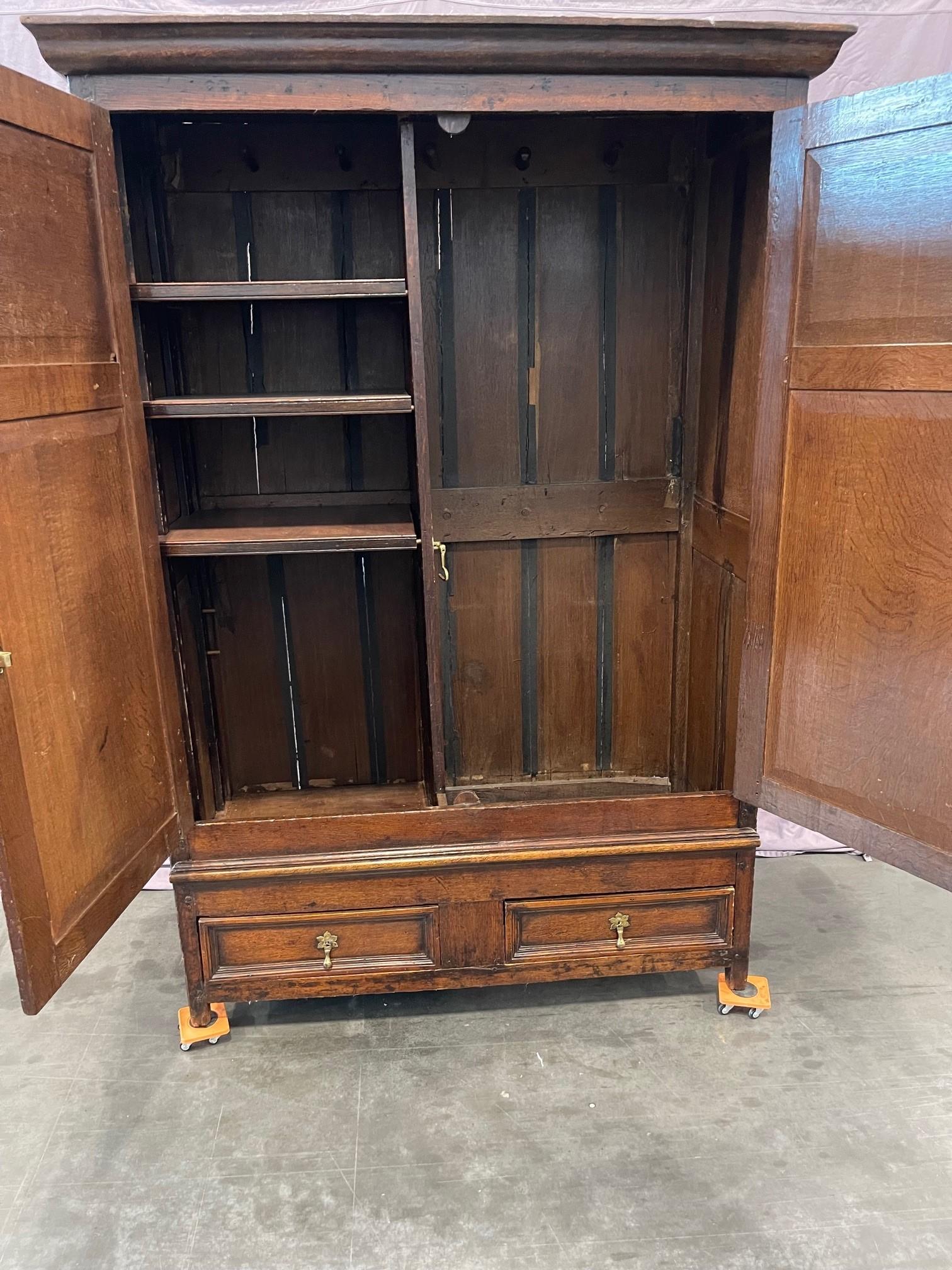 An 18th Century Oak Cupboard    For Sale 14