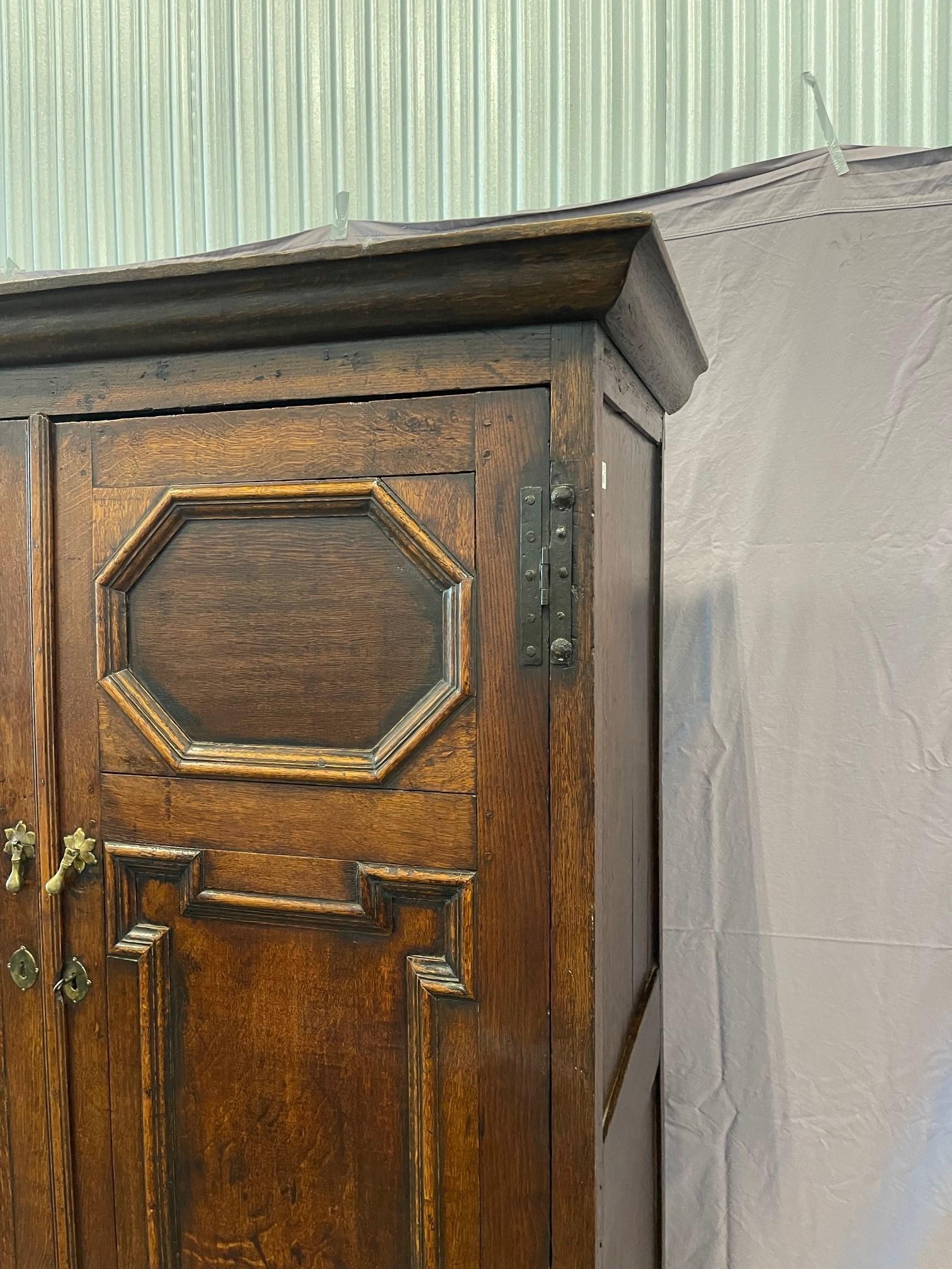An 18th Century Oak Cupboard    For Sale 3