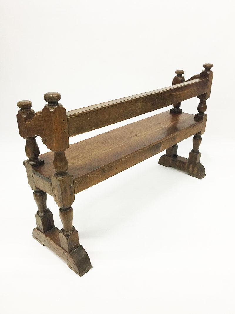 An 18th Century oak hall sofa, bench, settee, Dutch For Sale 2