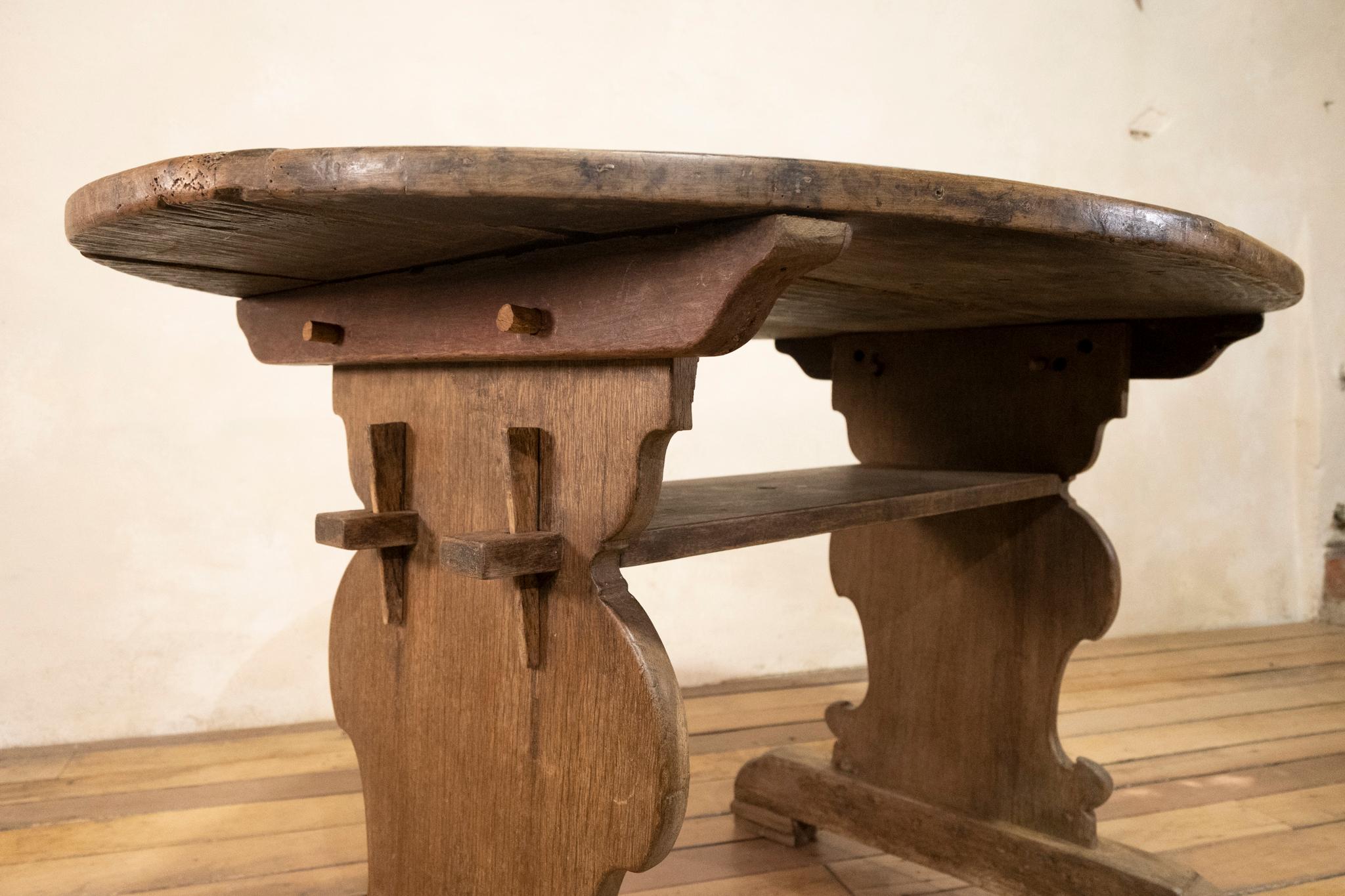 18th Century Oval Swedish Walnut Bockboard Table 5