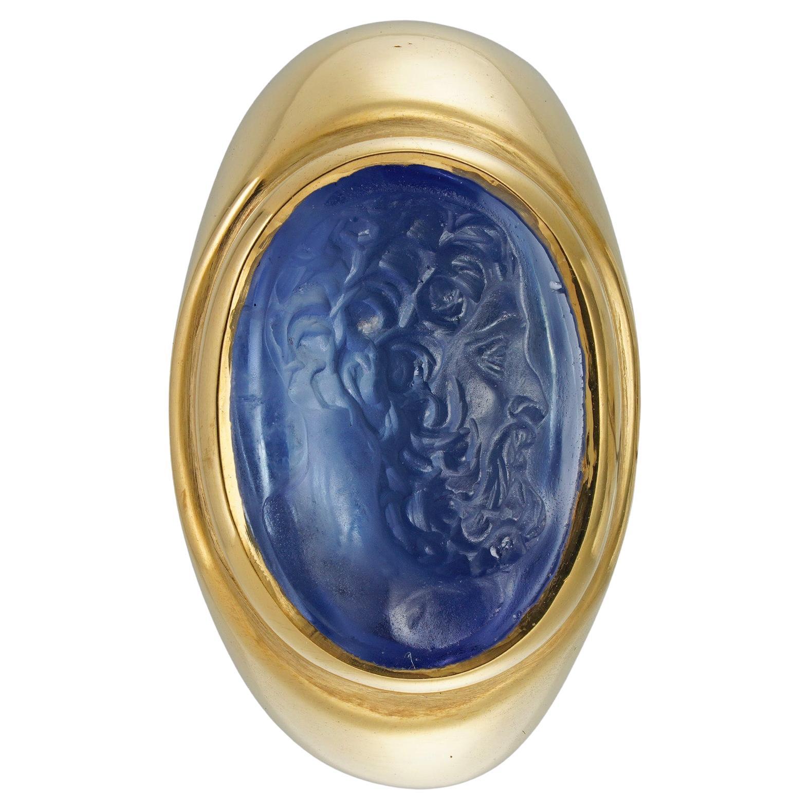 An 18th century sapphire cameo depicting Hercules For Sale