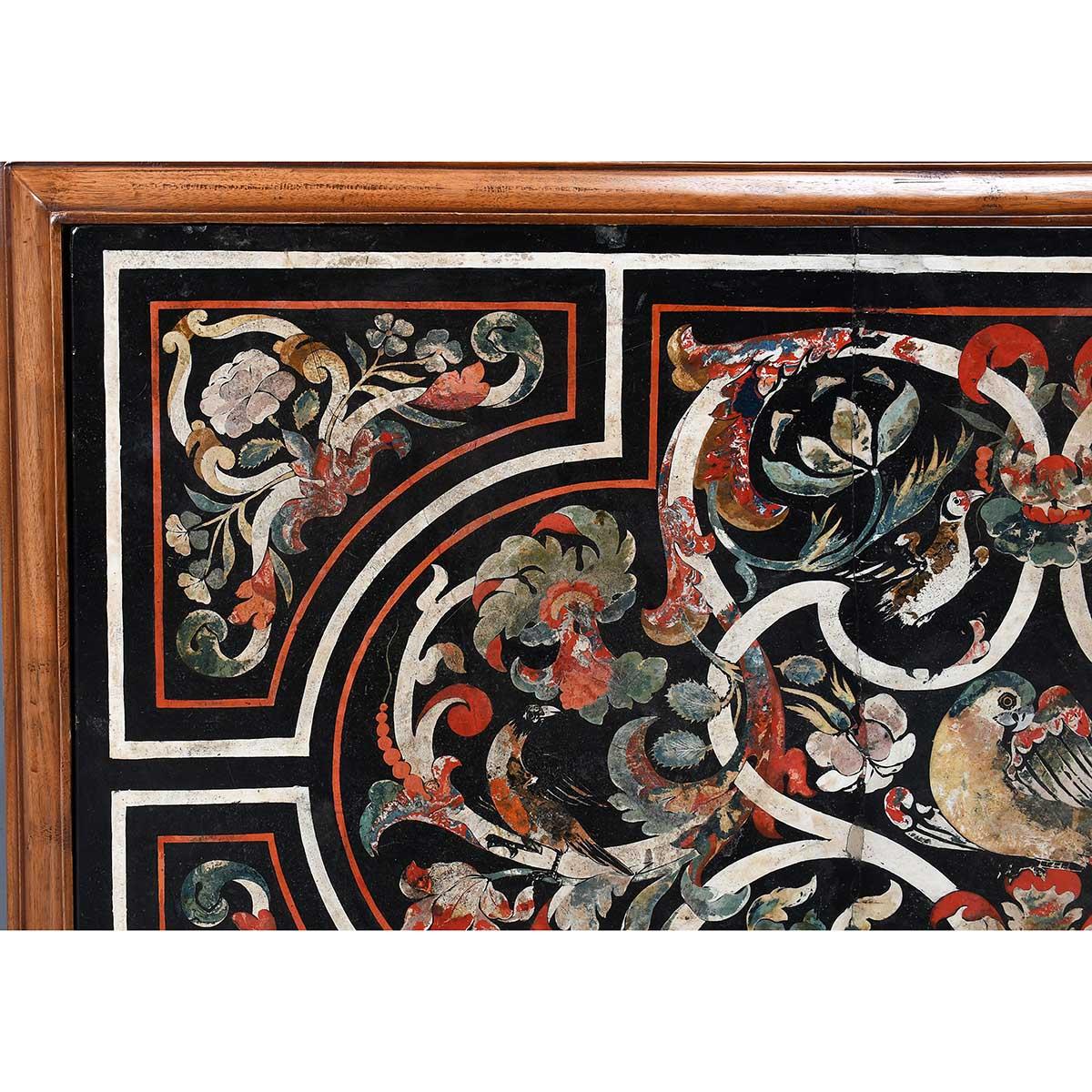 Una tapa de Scagliola del siglo XVIII sobre una base moderna mediados del siglo XVIII en venta