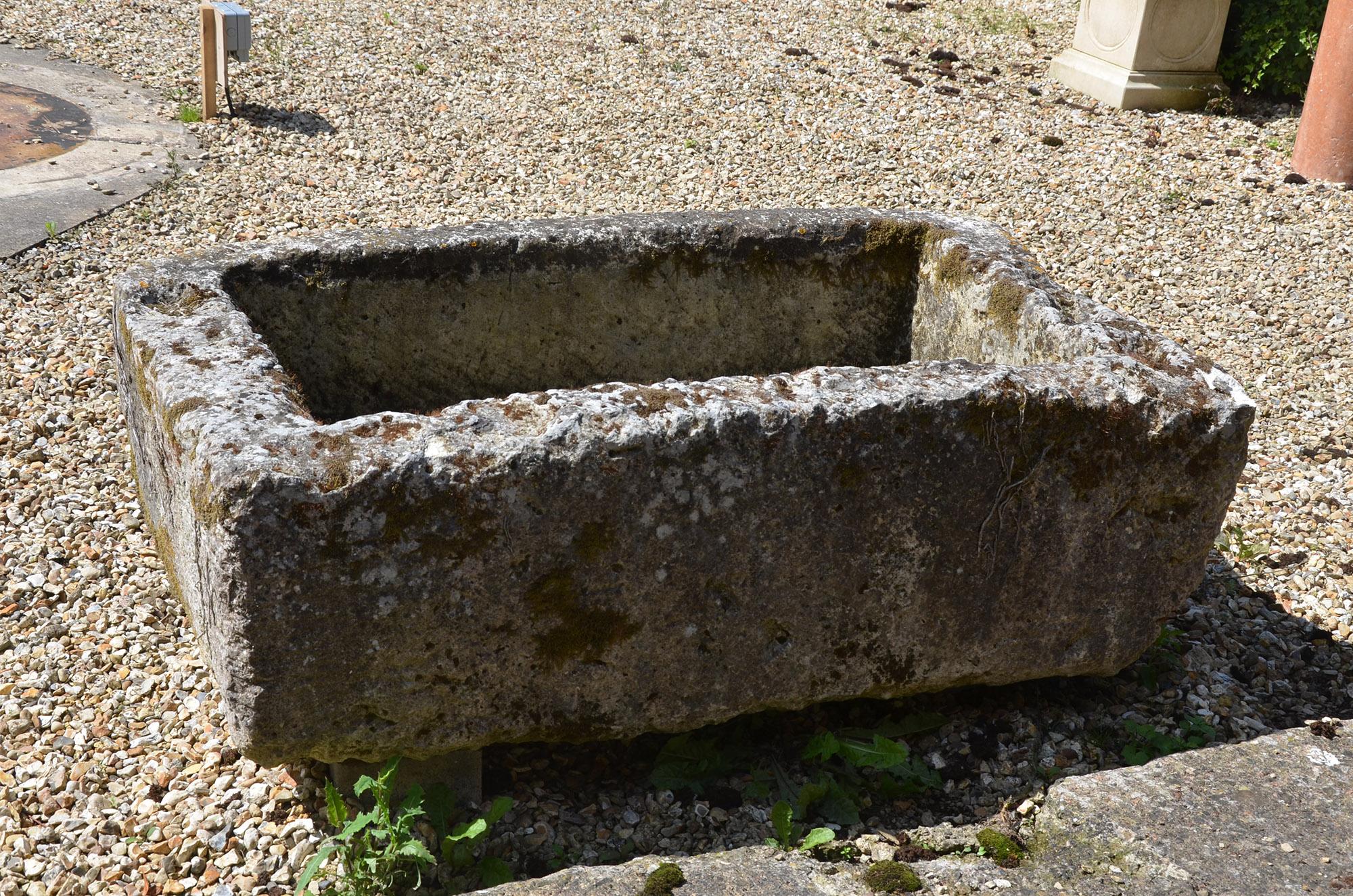 18th Century Stone Trough In Good Condition In Cheltenham, Gloucestershire