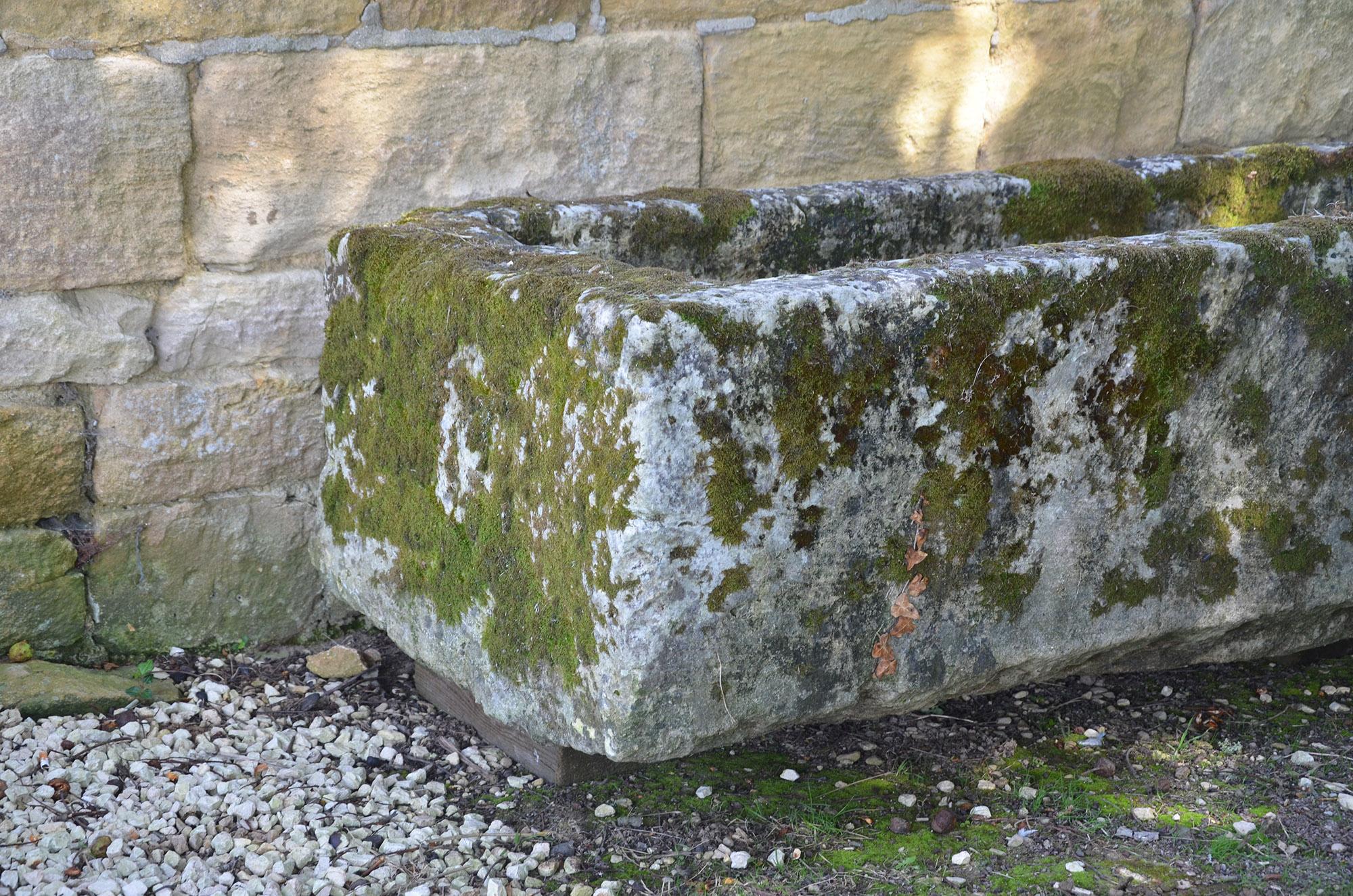 Antique Stone Trough, 18th Century In Good Condition In Cheltenham, Gloucestershire