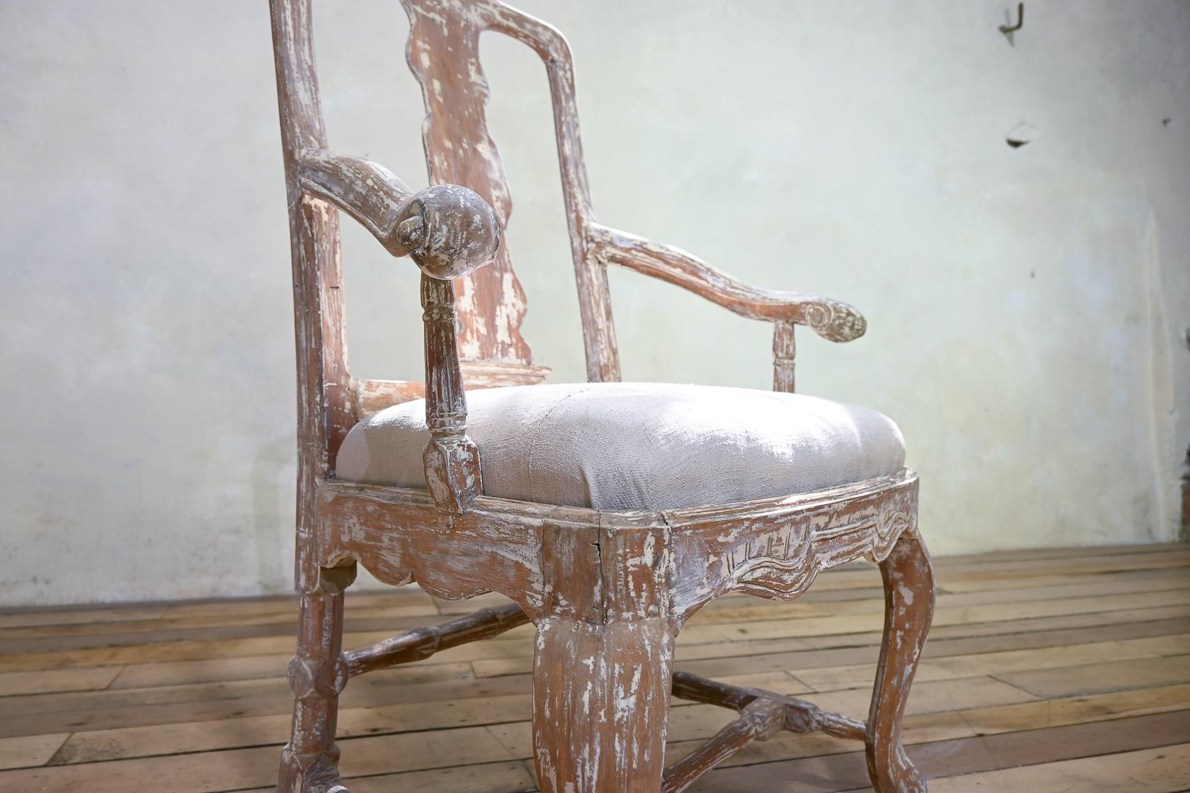 18th Century Swedish Gustavian Painted Open Armchair In Good Condition For Sale In Basingstoke, Hampshire