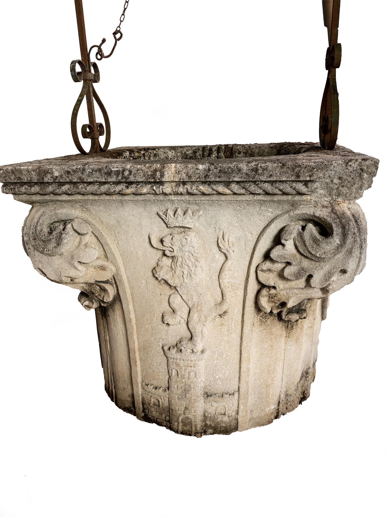 Baroque 18th Century Vincenza Stone Wellhead For Sale