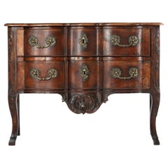 Antique An 18th Century Walnut Commode