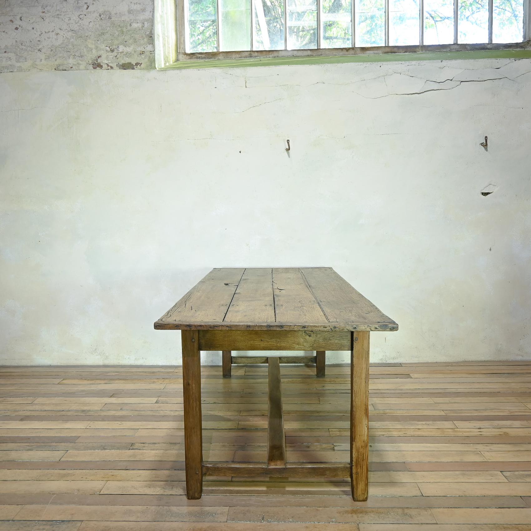 An 18th Century Welsh George III Oak Country Farmhouse Table, Refectory For Sale 4