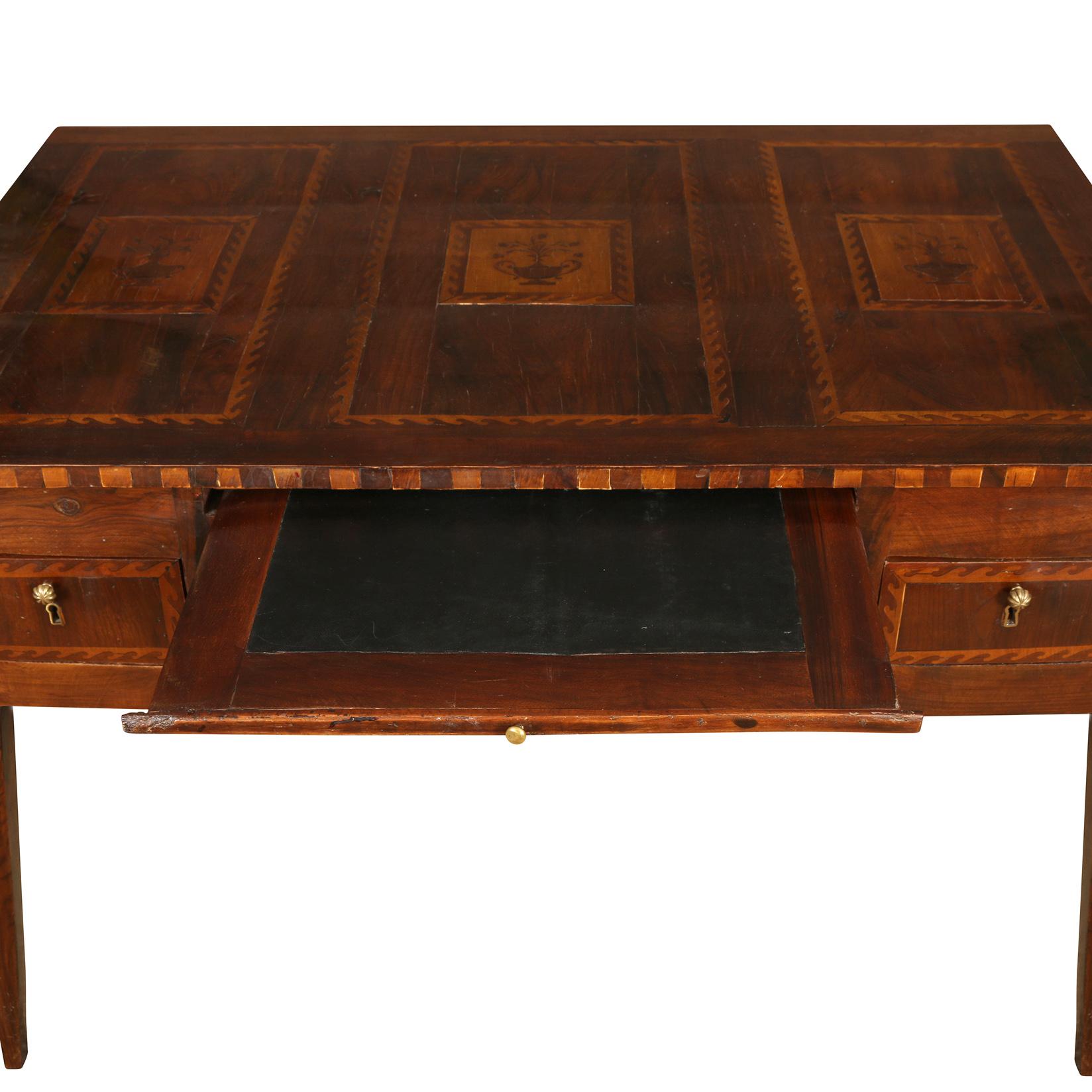 An 19th Century Italian Desk with Beautiful Detail For Sale 2