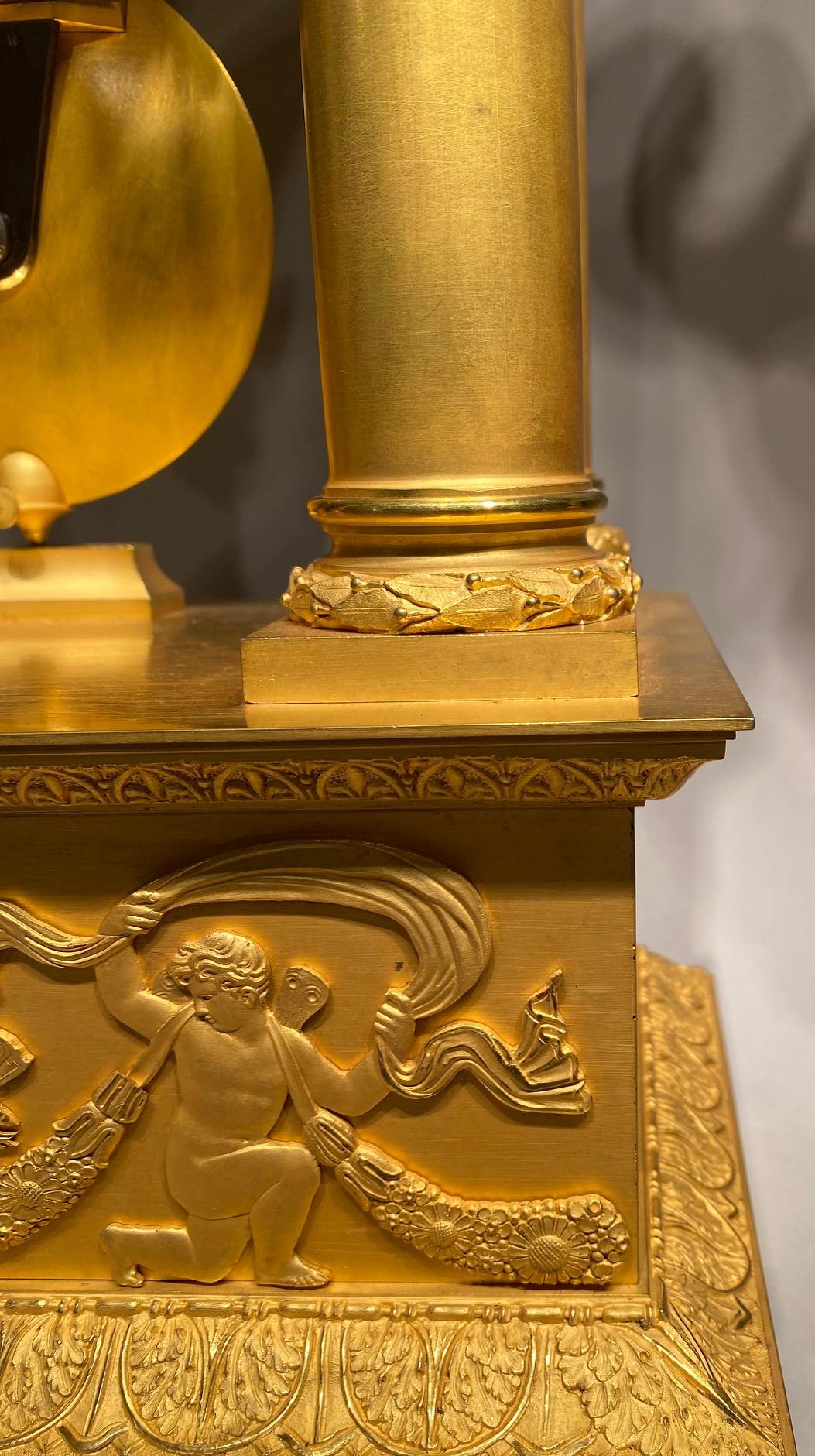An 19th century ormolu Charles X clock garniture set. in vendita 4