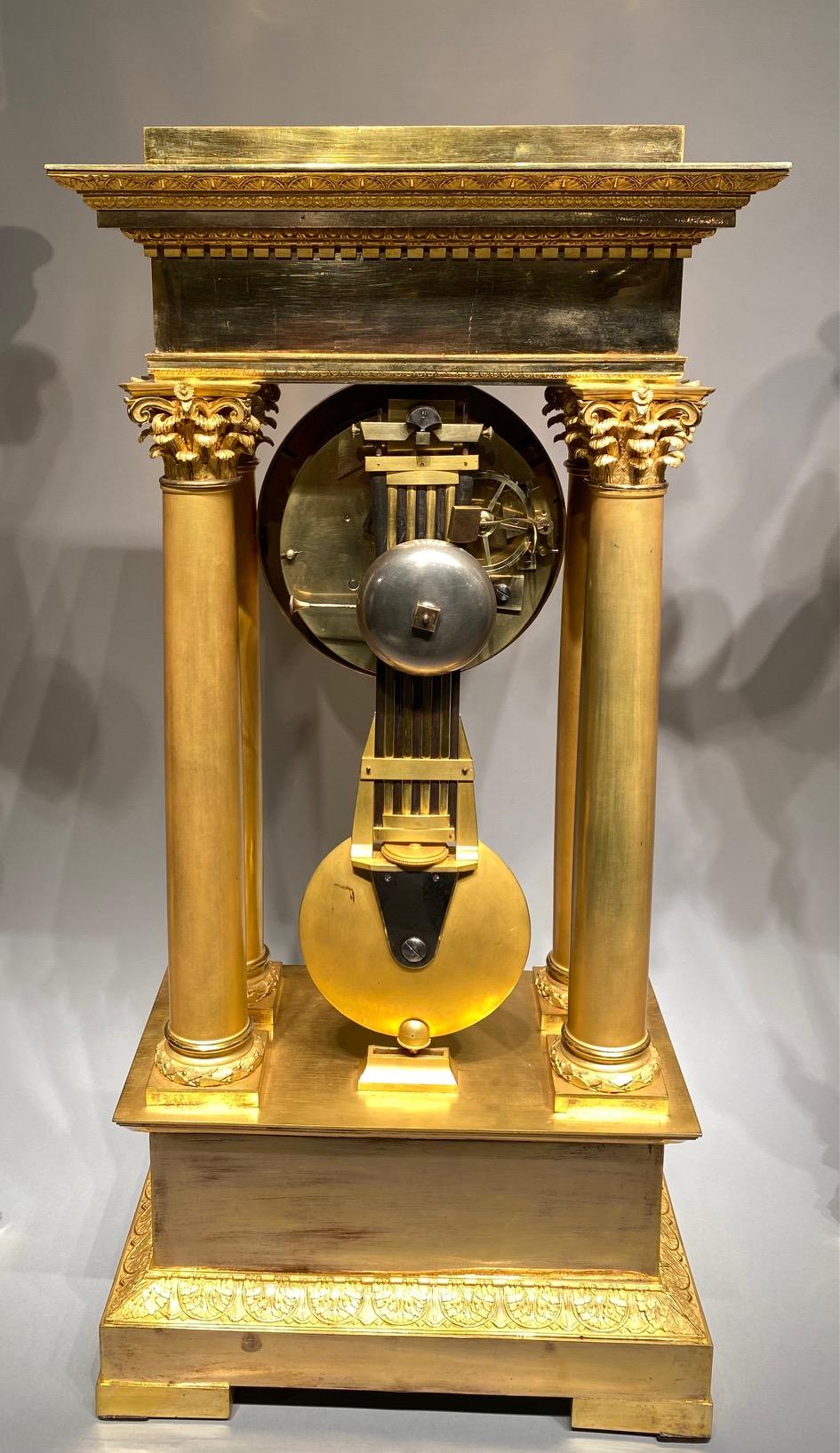 An 19th century ormolu Charles X clock garniture set. in vendita 8