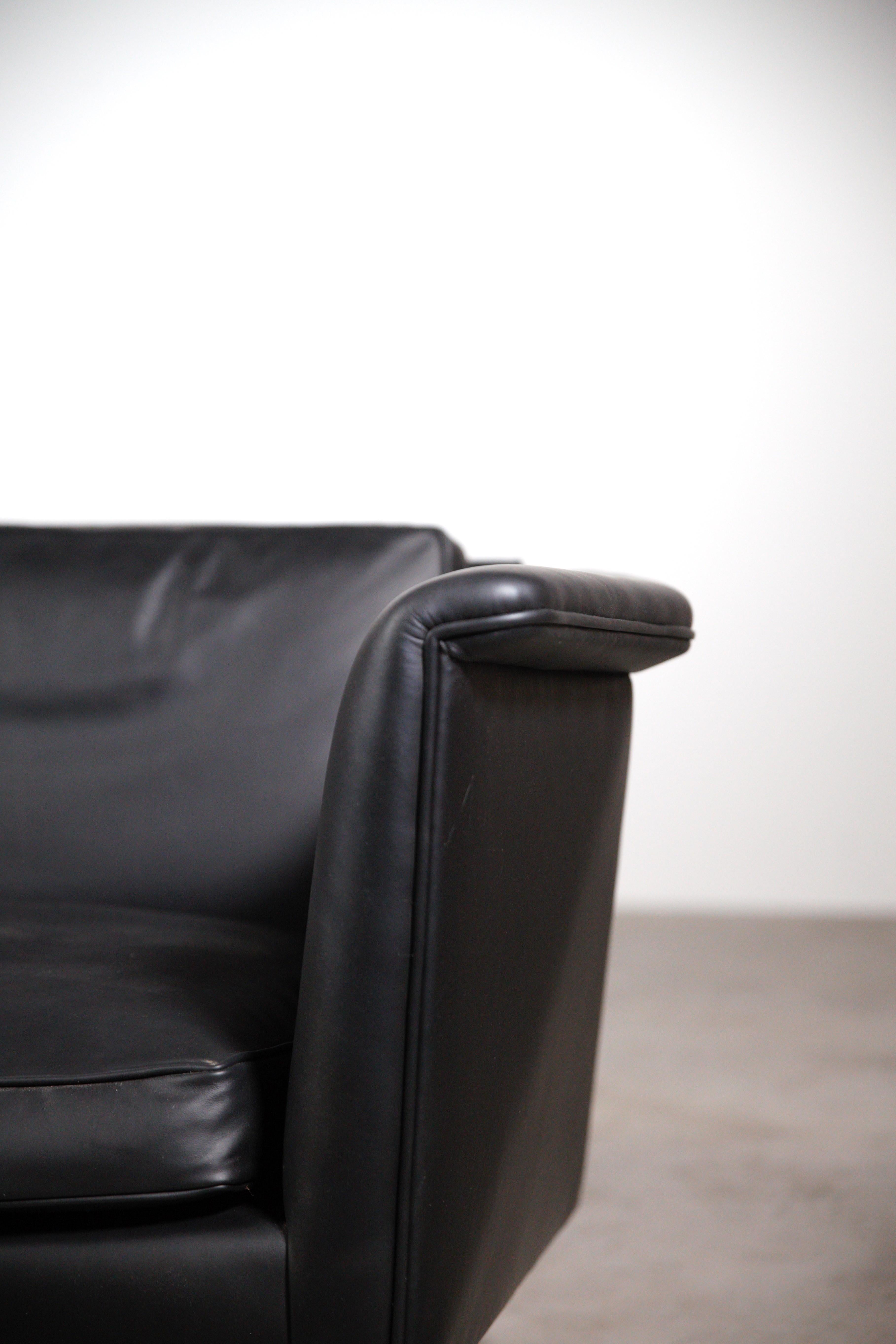 Ein dänisches Sofa von der Tischlerei 
