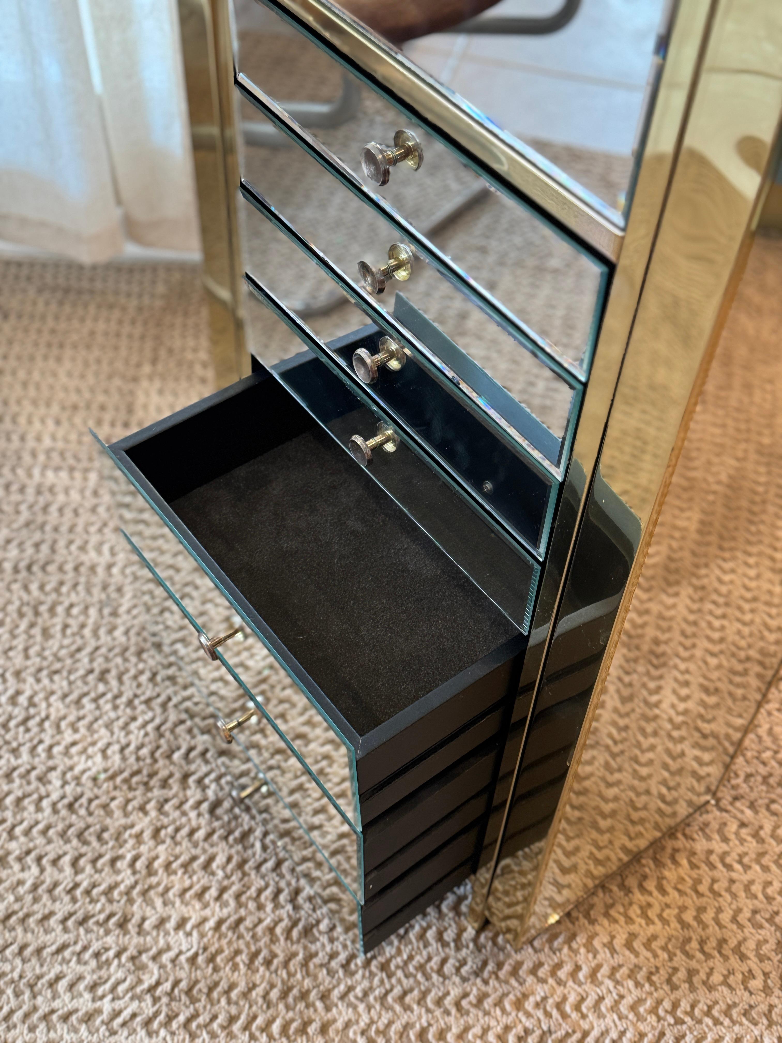 An absolutely fabulous mirrored armoire or jewelry case, circa 1970s For Sale 6