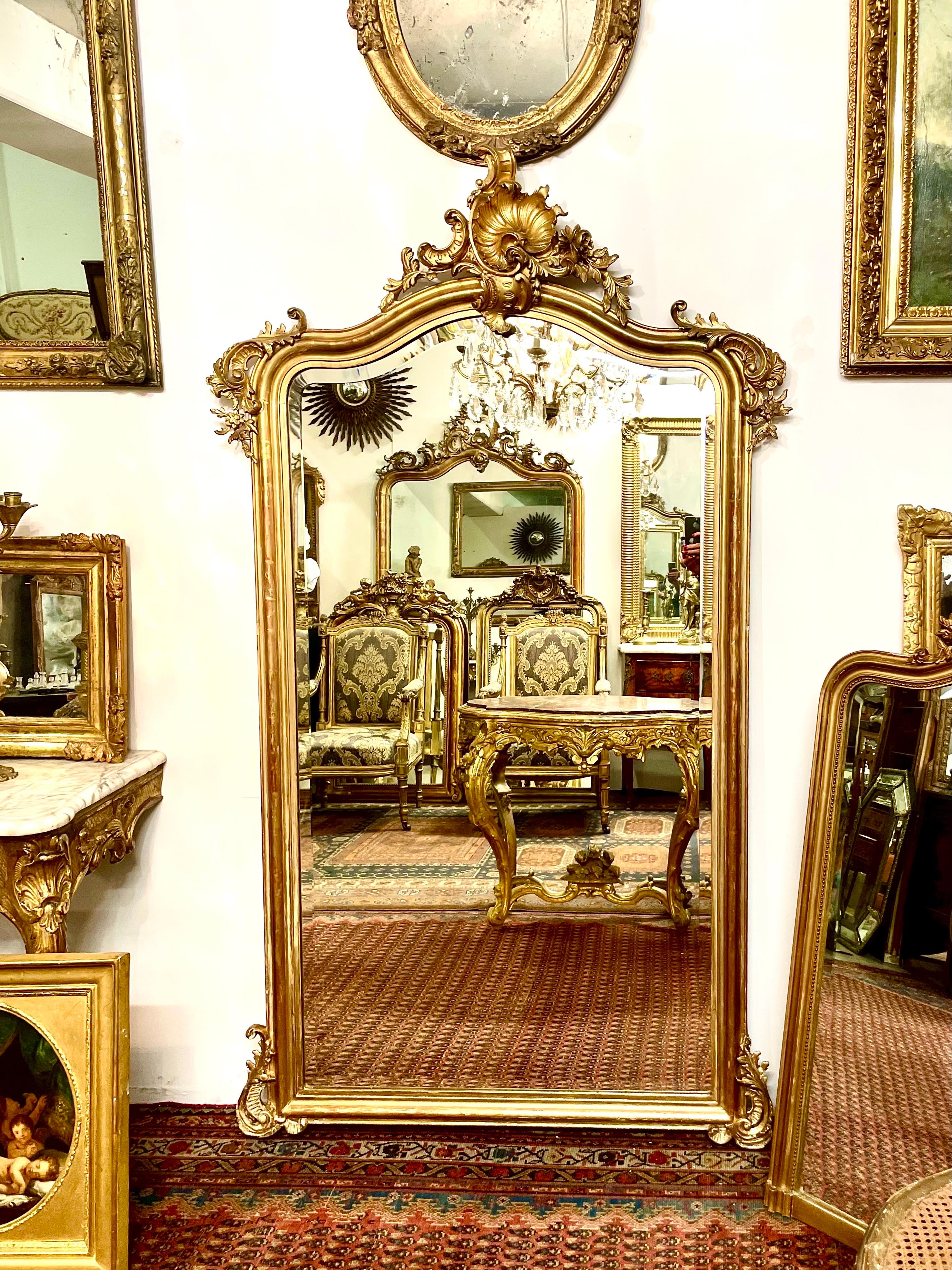 Louis XV Style Mirror, Gilt and Carved Wood 19th Century For Sale 2