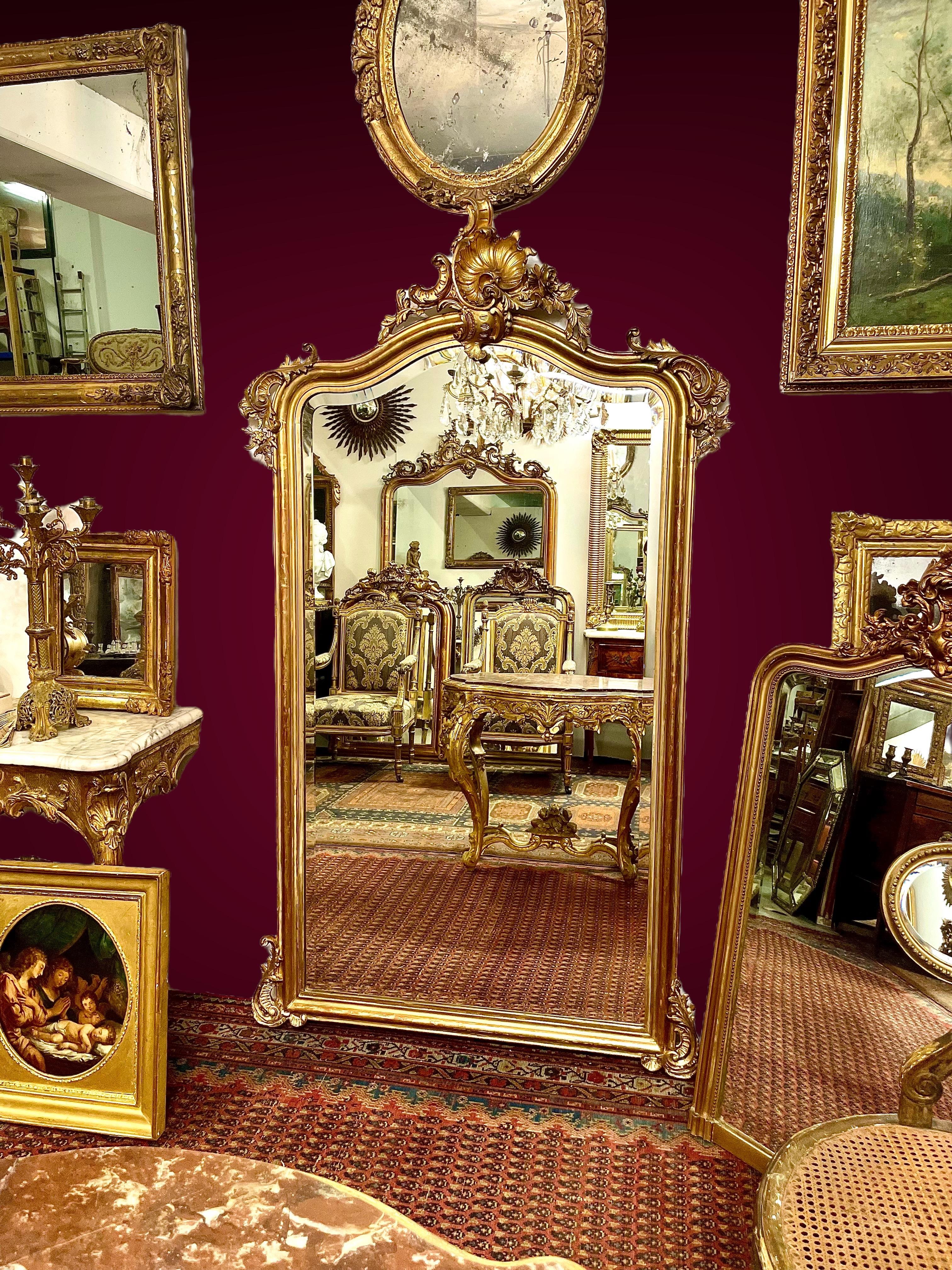 Louis XV Style Mirror, Gilt and Carved Wood 19th Century For Sale 3