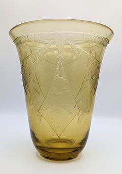 An abstract Daum Frères Vase made ca. 1930 in Nancy, France