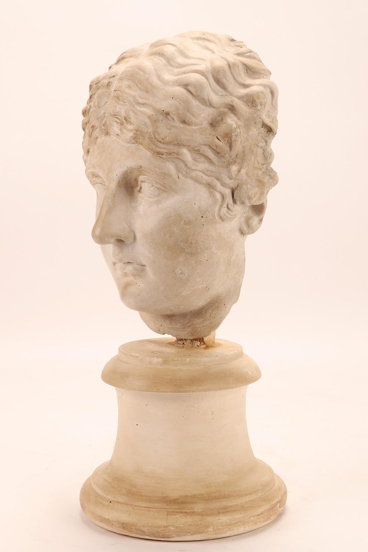 roman female sculpture