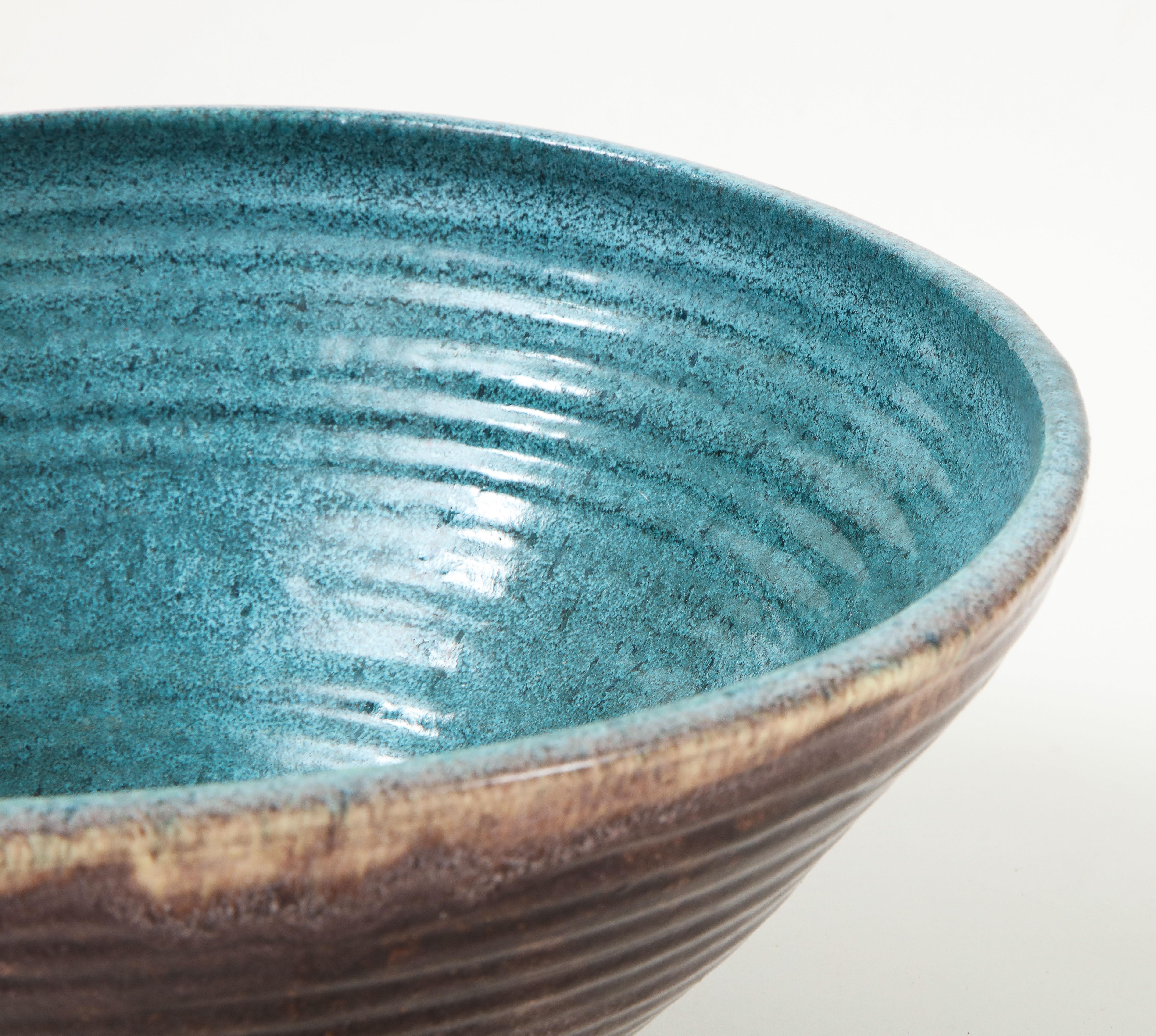 Metà XX secolo Ciotola Accolay Pottery in vendita
