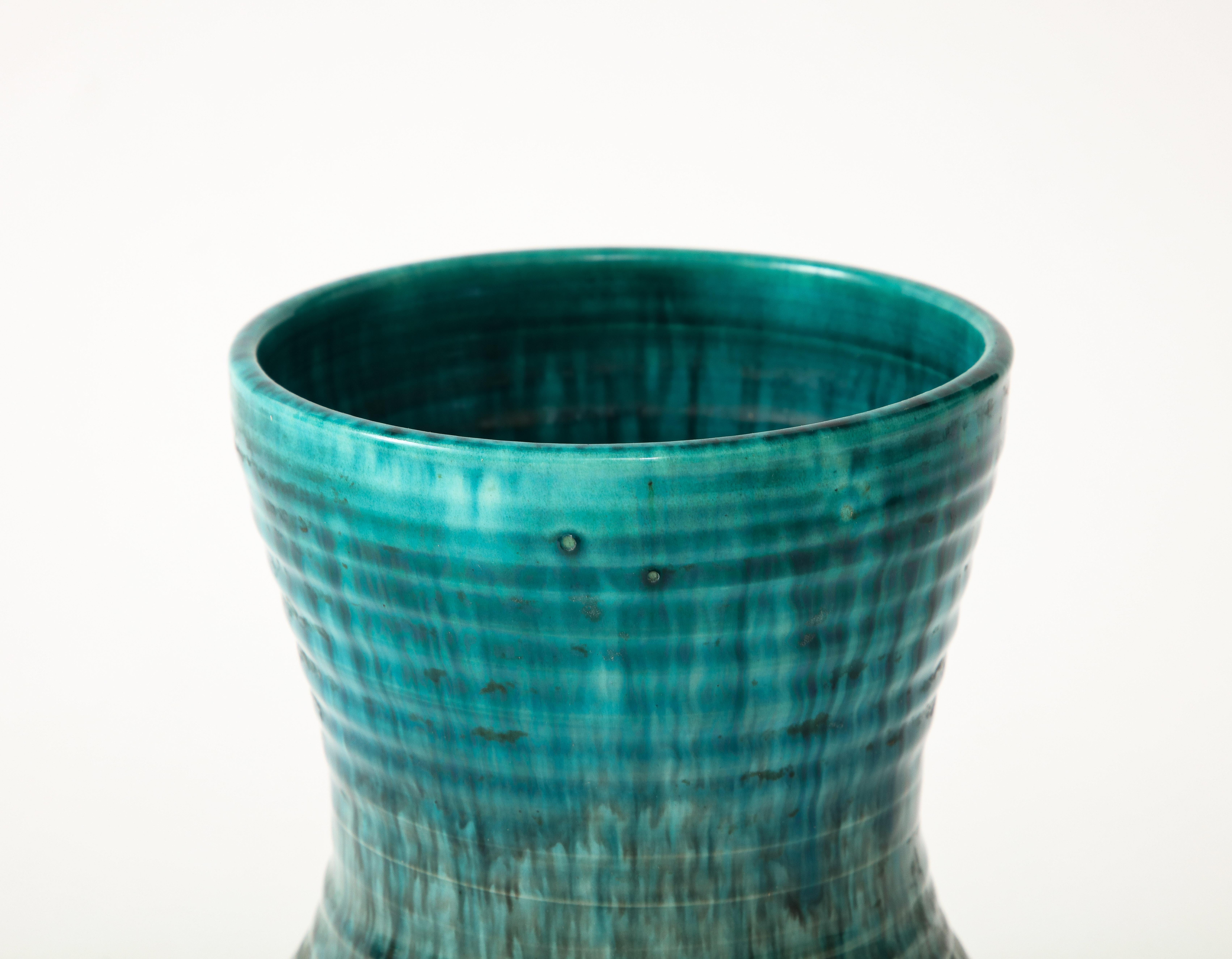 Vase Accolay Pottery Bon état - En vente à New York, NY