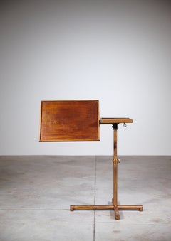 Ein verstellbarer Tisch von François Caruelle Frankreich 1950er Jahre