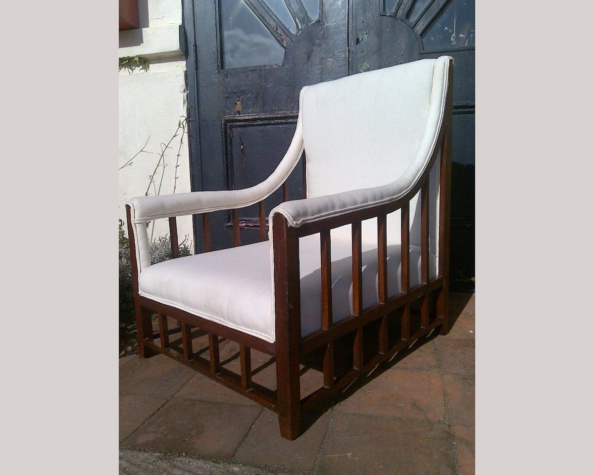 Aesthetic Movement Anglo-Japanese Mahogany Armchair with Lattice Work Details In Good Condition For Sale In London, GB