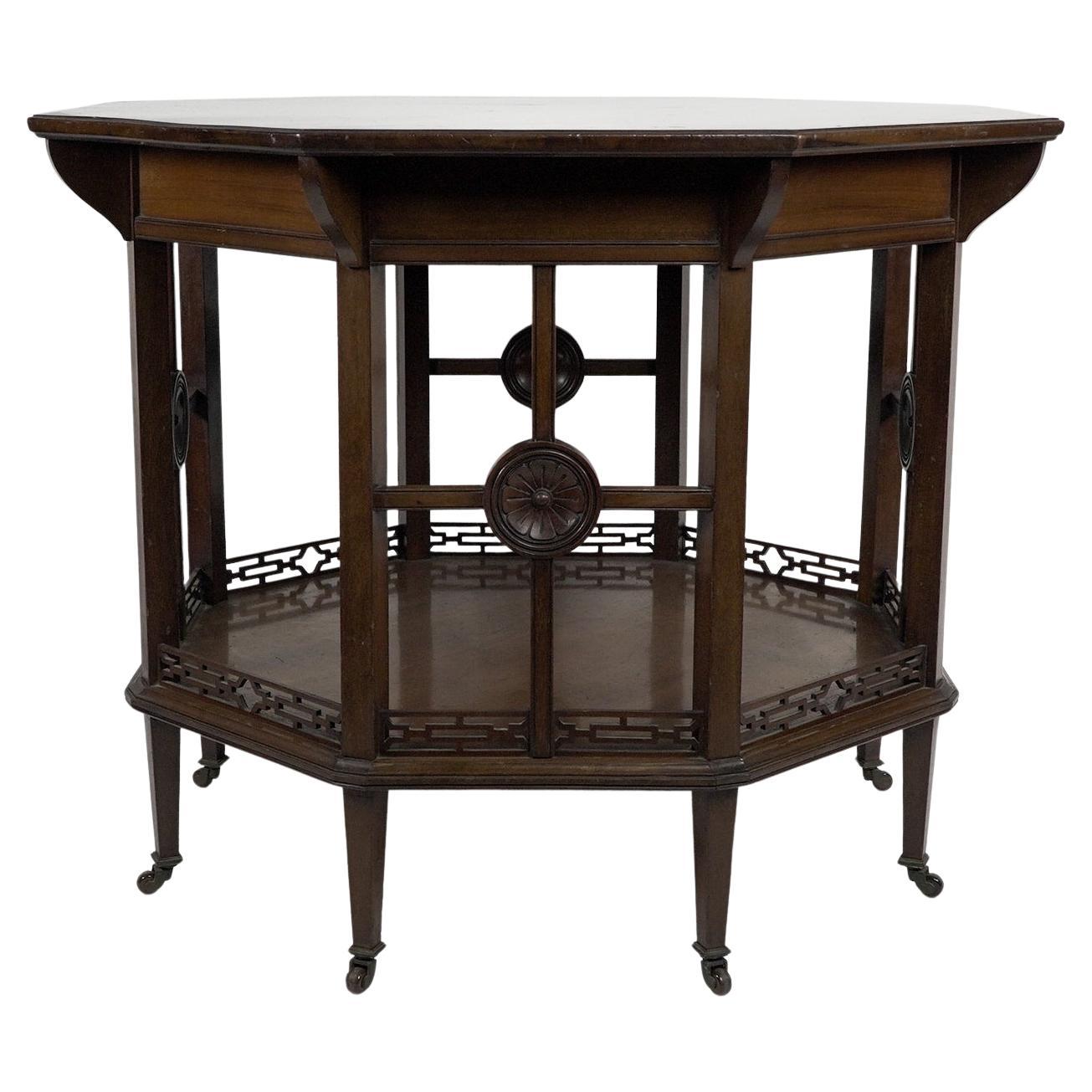 Gillows attr, table centrale octogonale à huit pieds en noyer Aesthetic Movement en vente