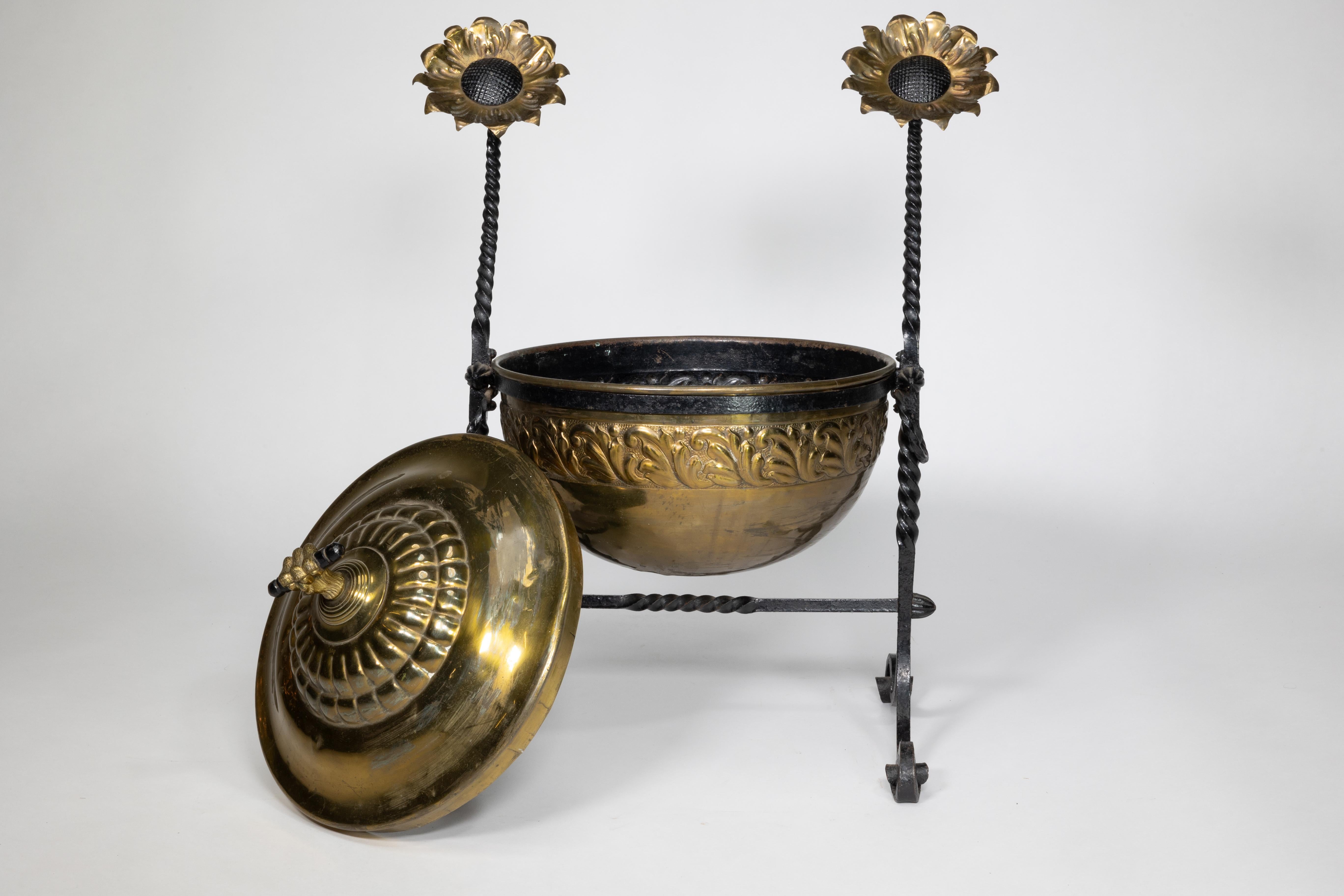 An Aesthetic Movement wrought iron and copper fire bucket with sunflower finials For Sale 2