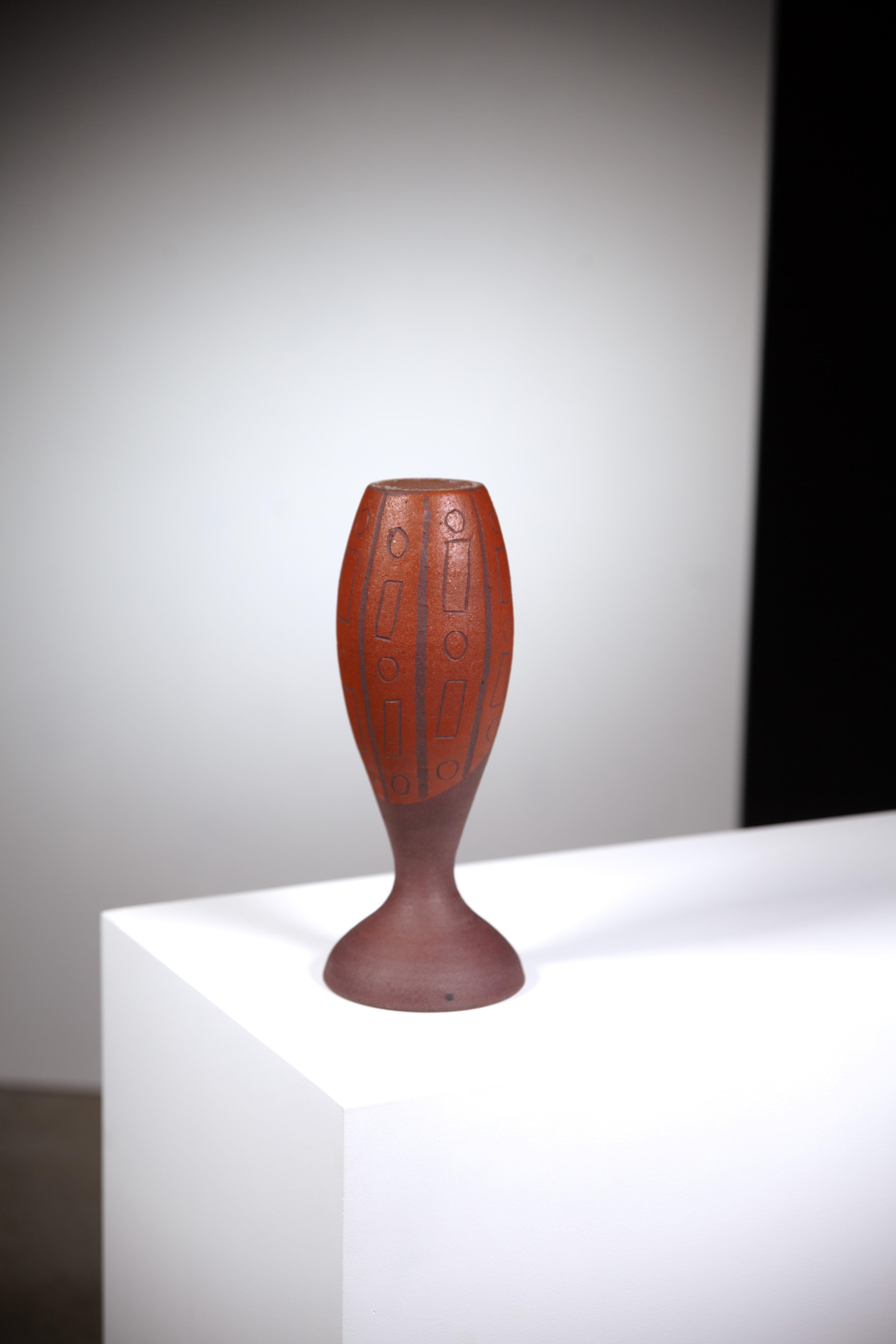 Eine afrikanistische Vase von Accolay Pottery Frankreich 1960er Jahre im Angebot 2