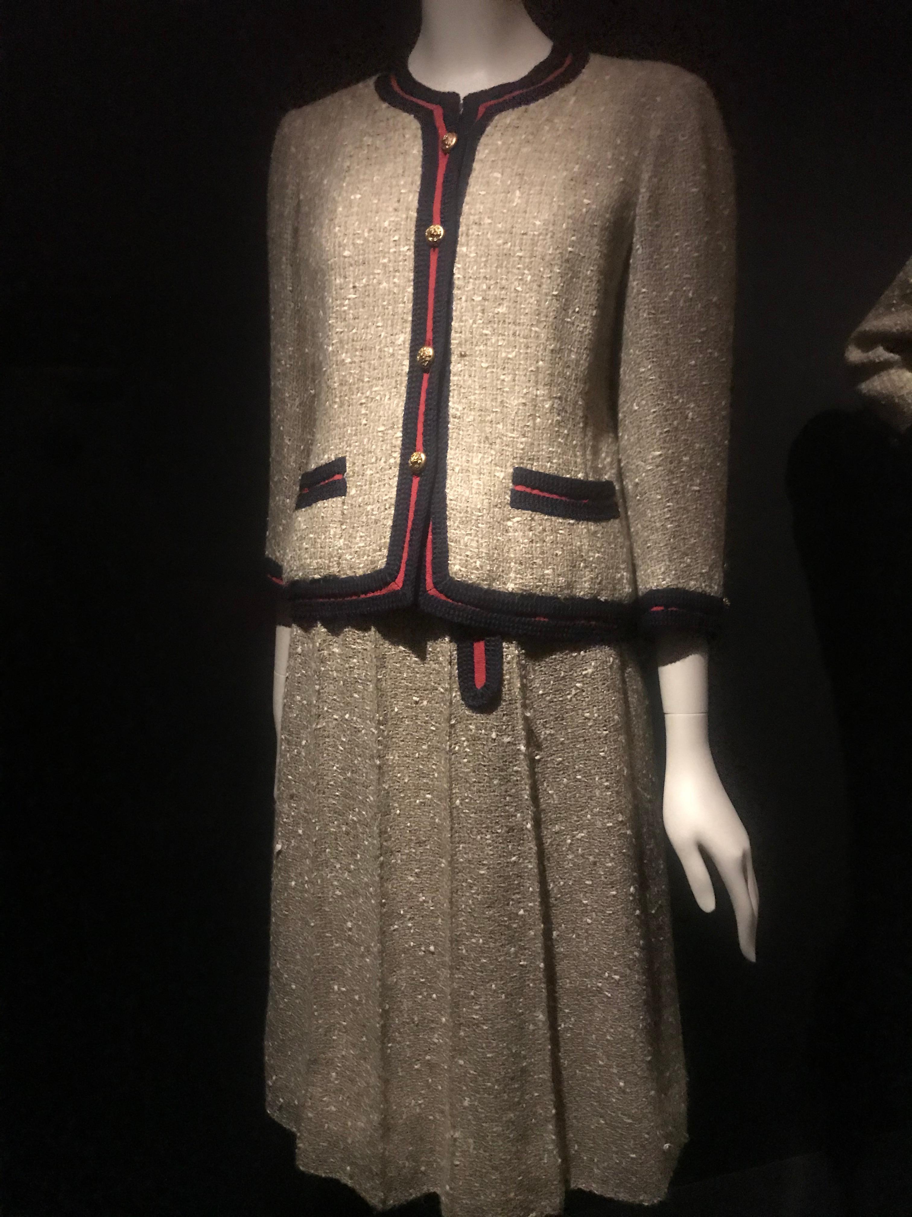 A Gabrielle Chanel Haute Couture Skirt suit (attributed to) Spring Summer 1961 6