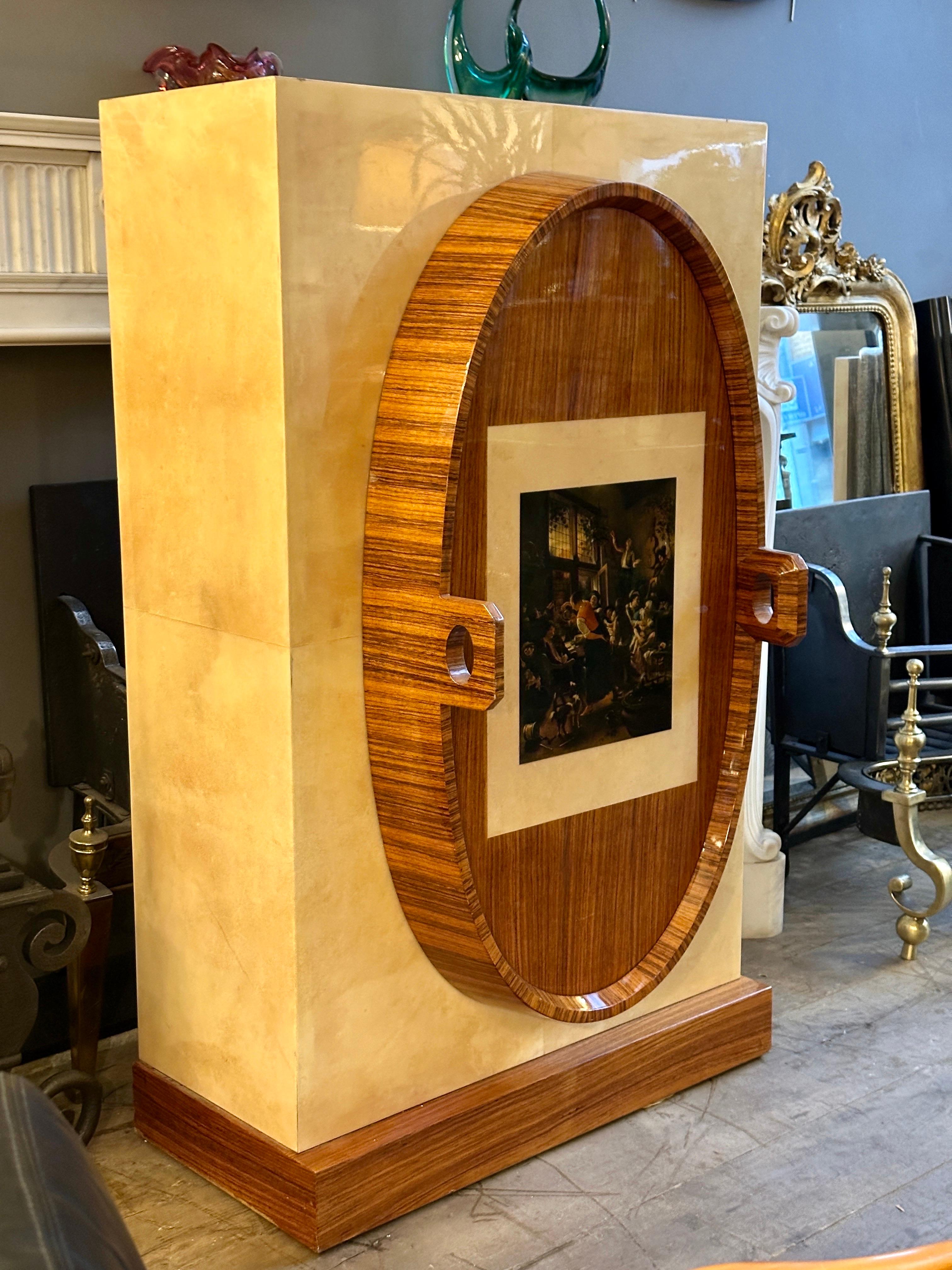 Un mueble bar en pergamino Aldo Tura Bar en seco en venta 2