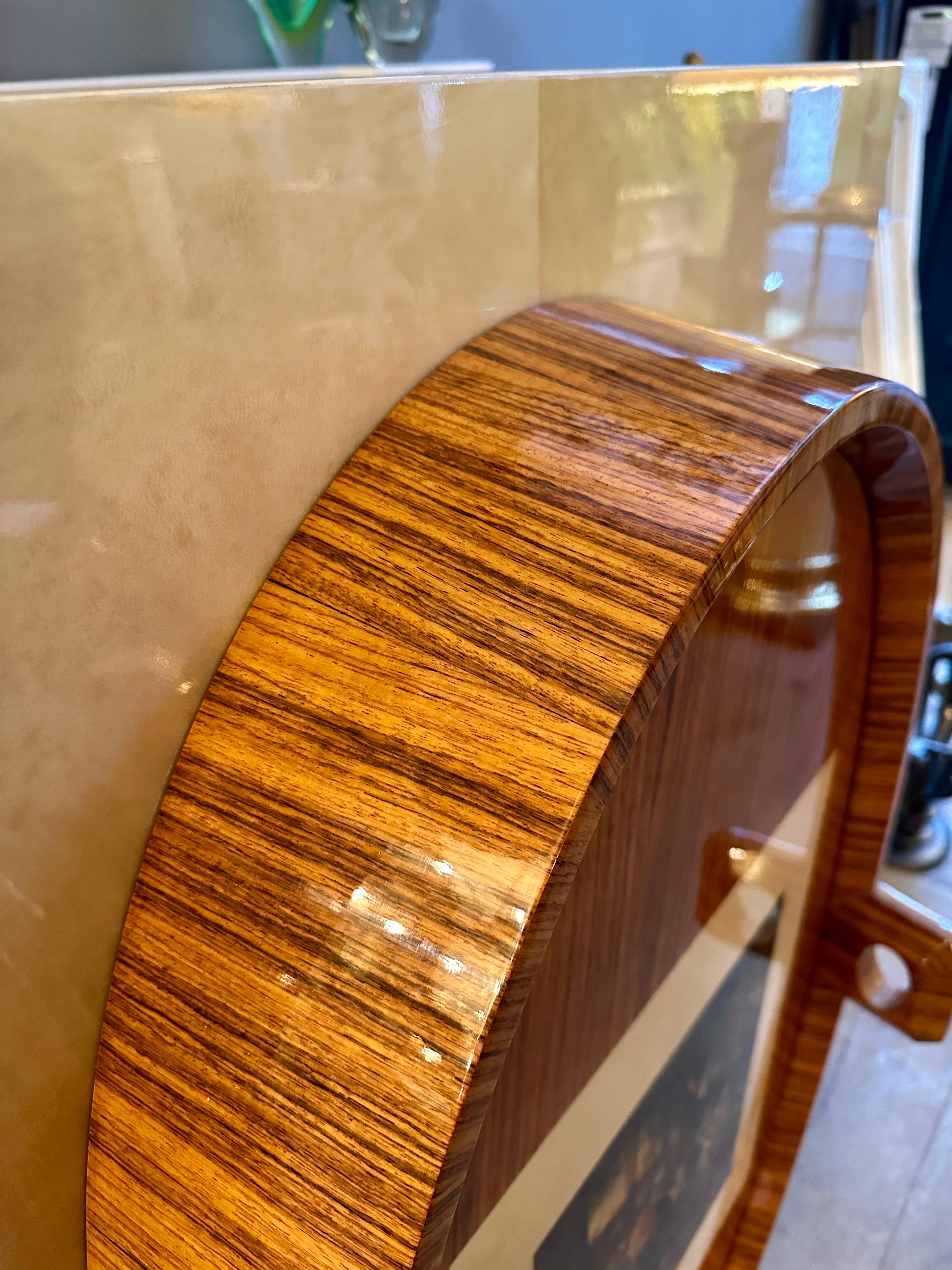 Un mueble bar en pergamino Aldo Tura Bar en seco en venta 5