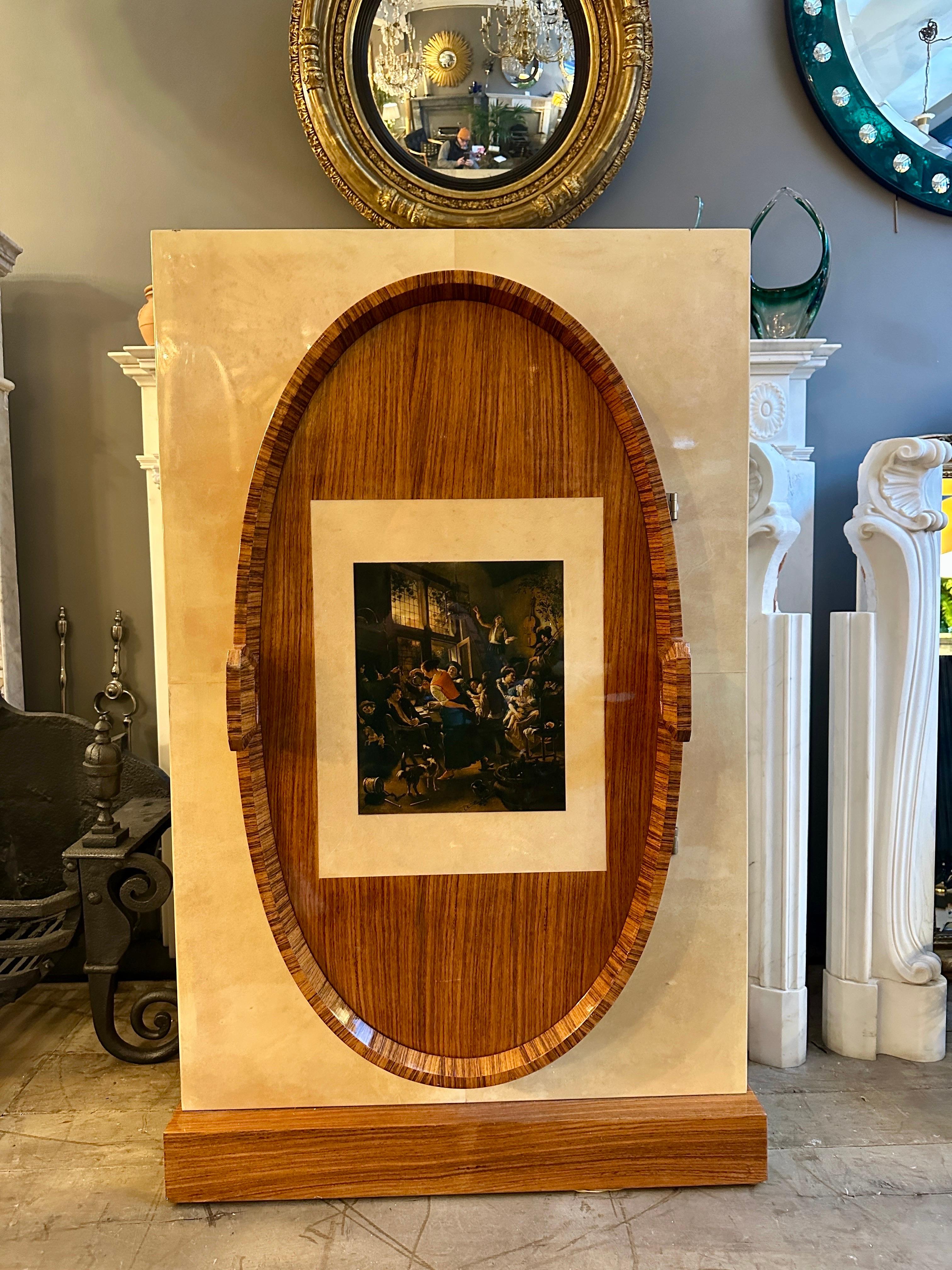 Un mueble bar en pergamino Aldo Tura Bar en seco en Bueno estado para la venta en London, GB