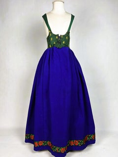 An Alsatian dress in blue woolen cloth with a silk corset, circa 1900–1920