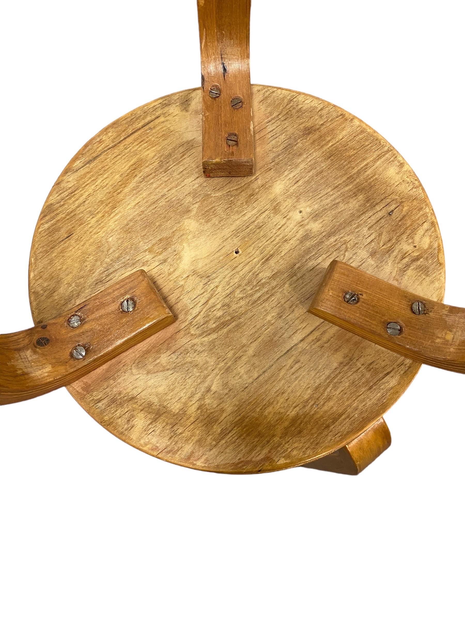 Ensemble de 4 tabourets empilables à 3 pieds Alvar Aalto+Aalto modèle 60 en Brich, Artek années 1930 en vente 8