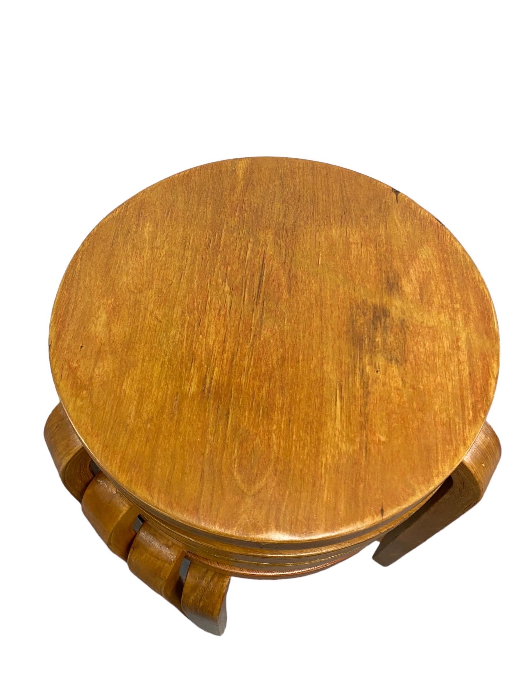 Ensemble de 4 tabourets empilables à 3 pieds Alvar Aalto+Aalto modèle 60 en Brich, Artek années 1930 Bon état - En vente à Helsinki, FI